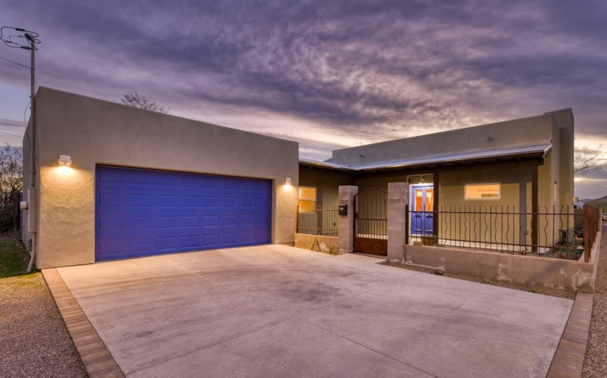 1102 S Russell Avenue, Tucson, AZ 85701