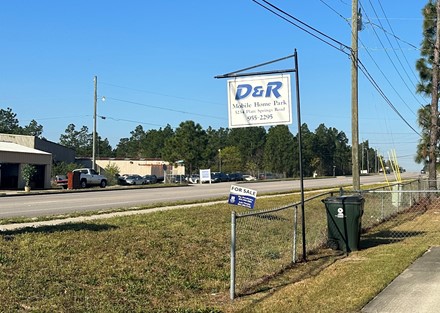 D&R Mobile Home Park Sign