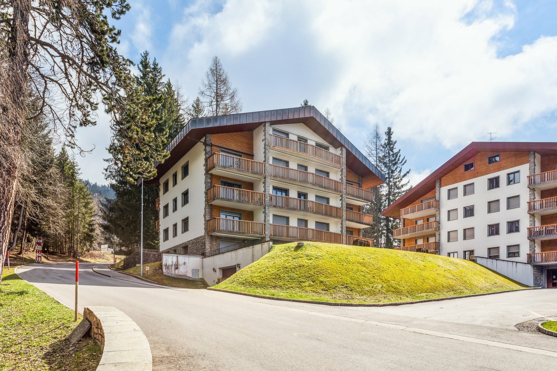 Apartment in the center of the resort with outdoor pool