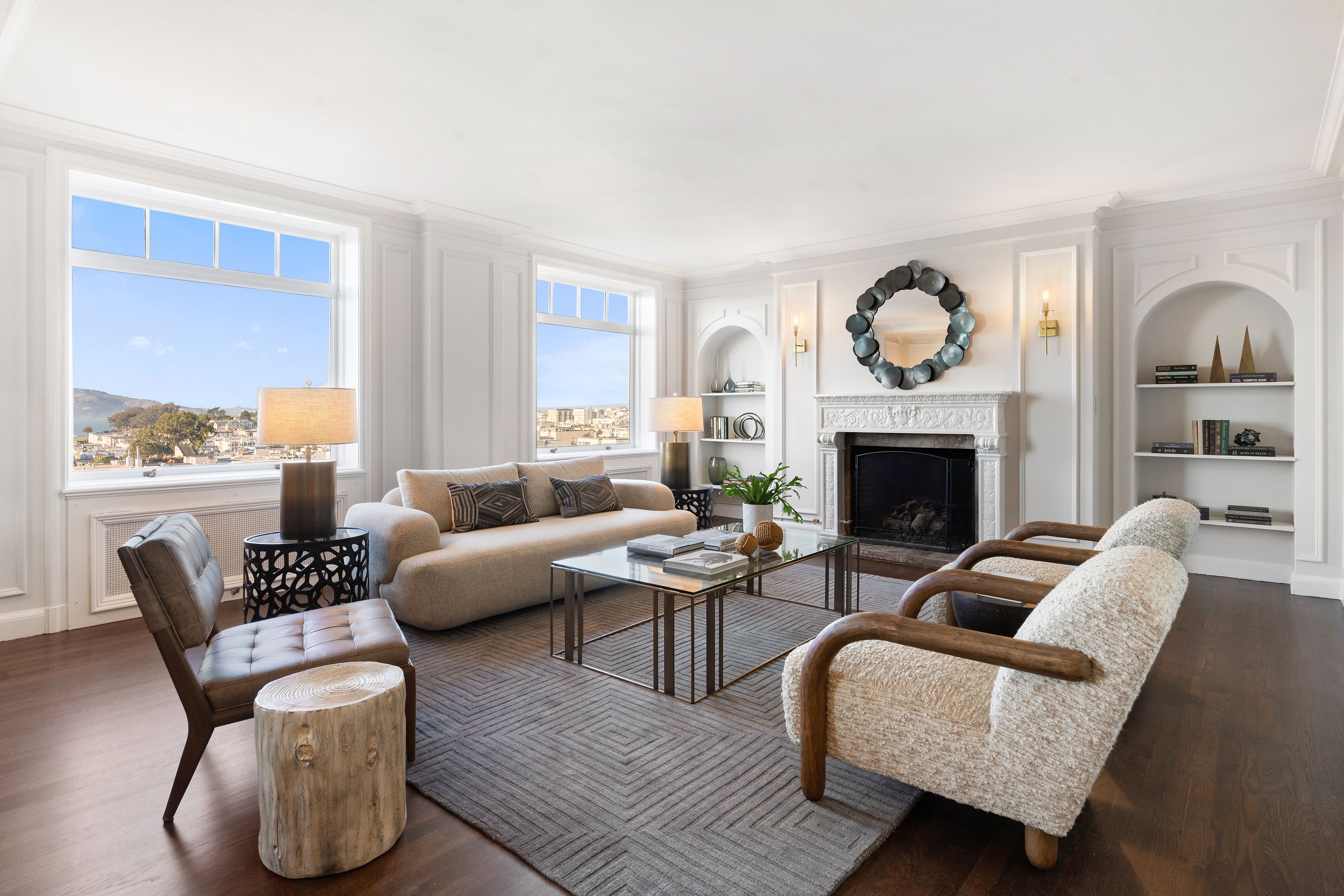 Renovated, Full-Floor Pacific Heights Condo