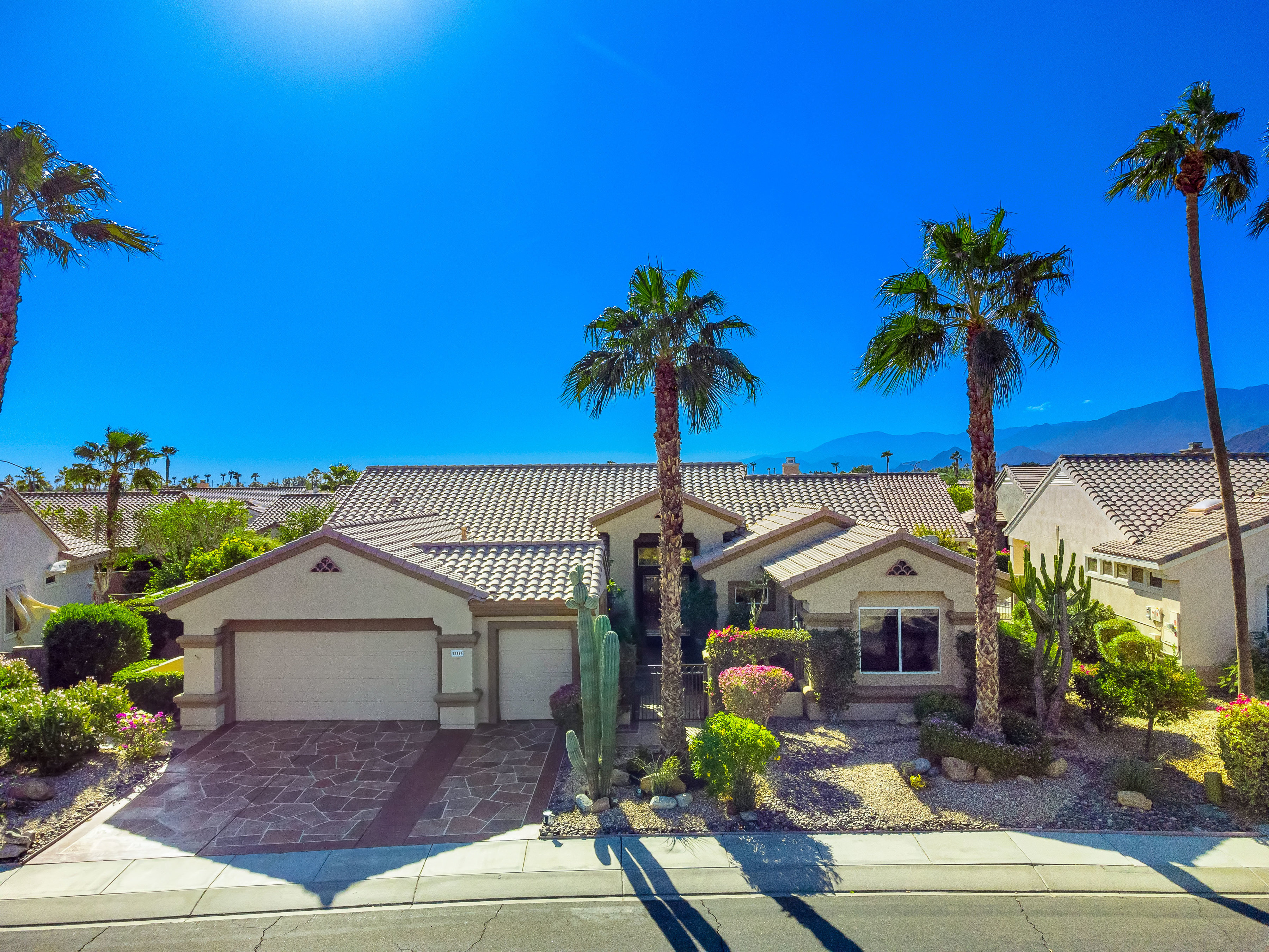 Immaculate Pool Home In Sun City 55+