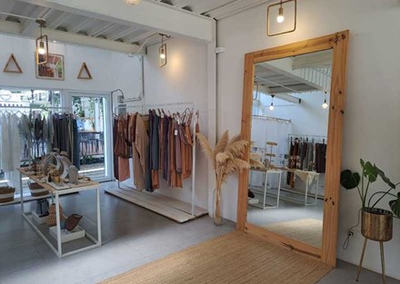 Stylish Clothing Boutique in Town Center Best Location