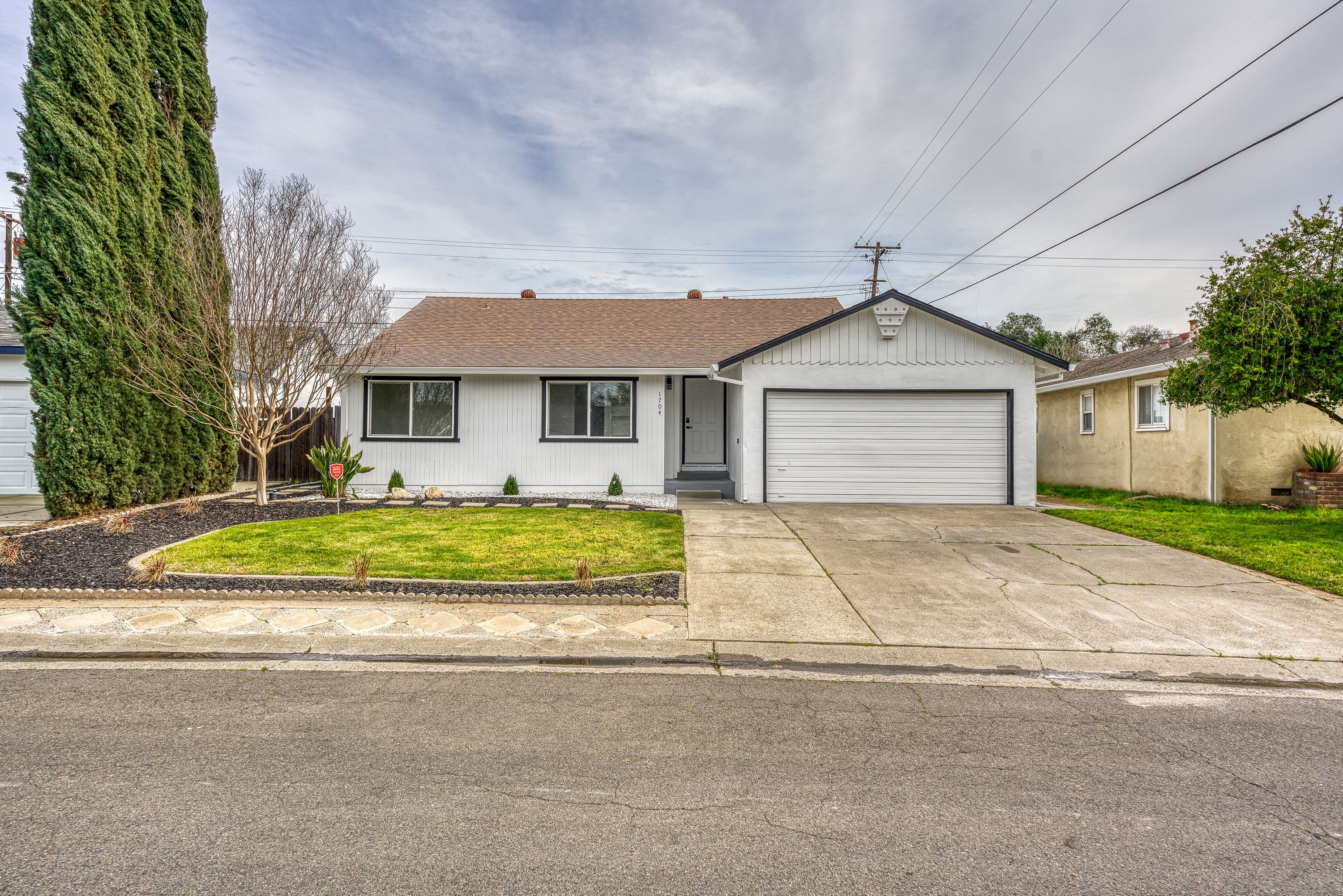 1704 Mercury, Sacramento, CA, 95864