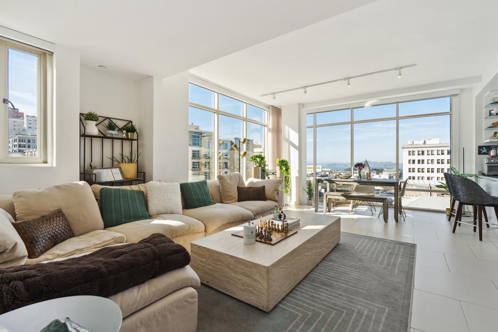 Stunning Modern Condo with Bay Views in Prime Nob Hill Location