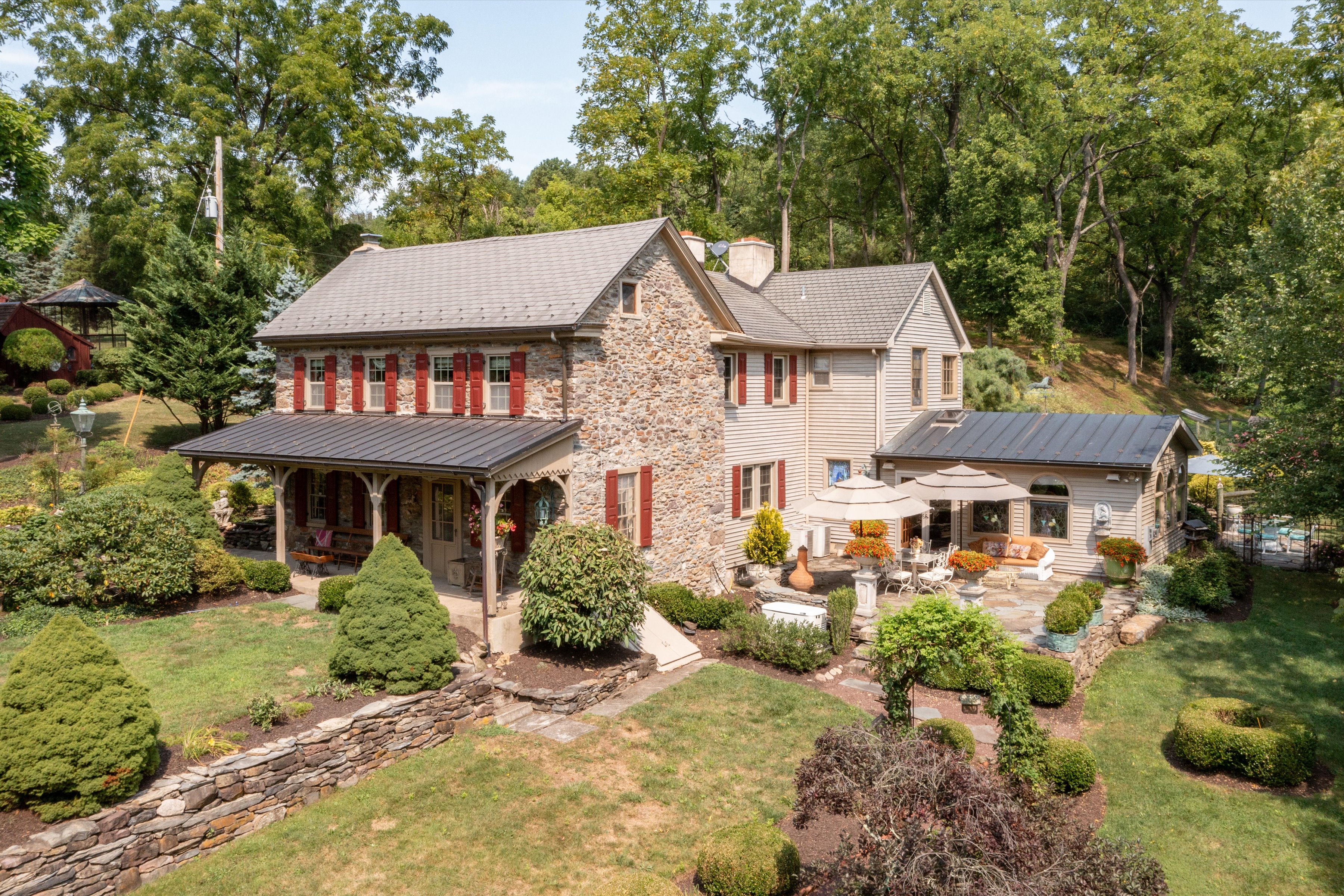 3791 Hunter Road, Kintnersville, PA 18930