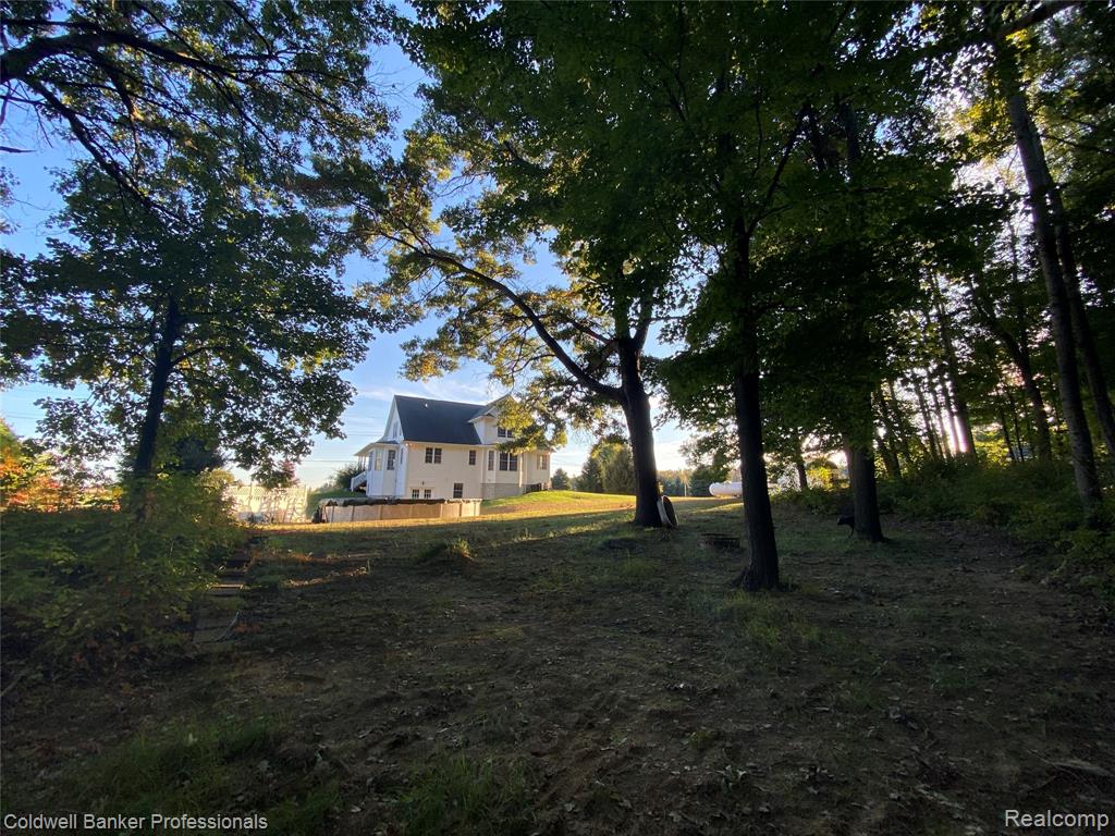 Burnside Rd, North Branch, MI 48461