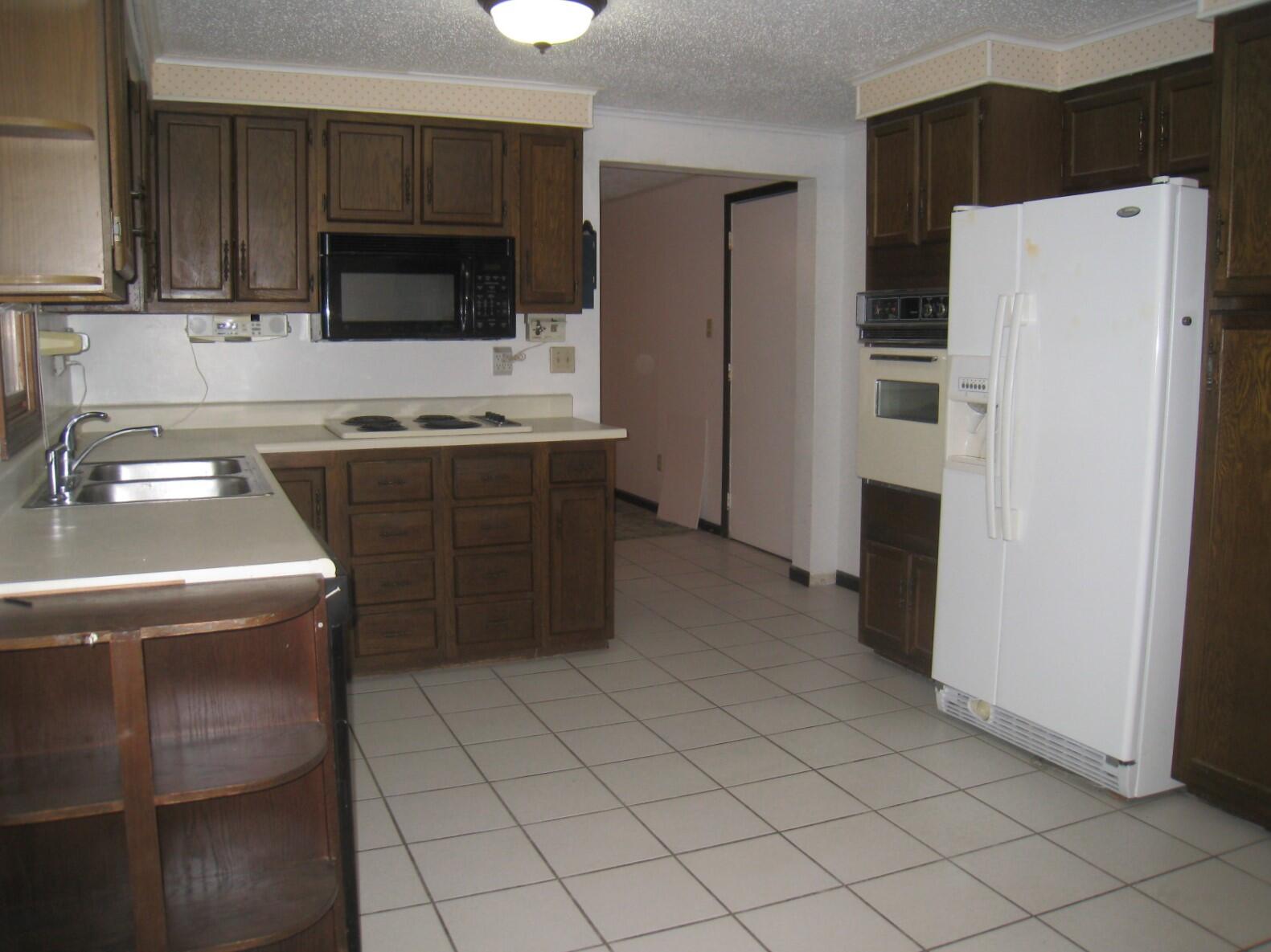 Camelot Ct, Brooklyn, MI 49230 #1