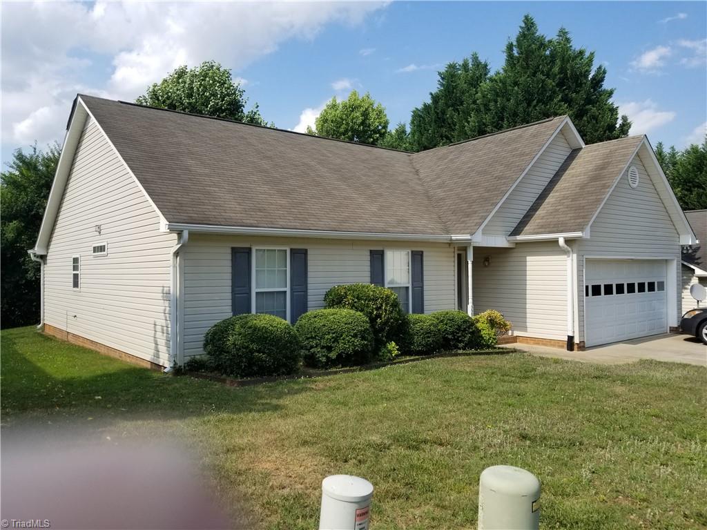 Braeburn Dr, Winston Salem, NC 27127