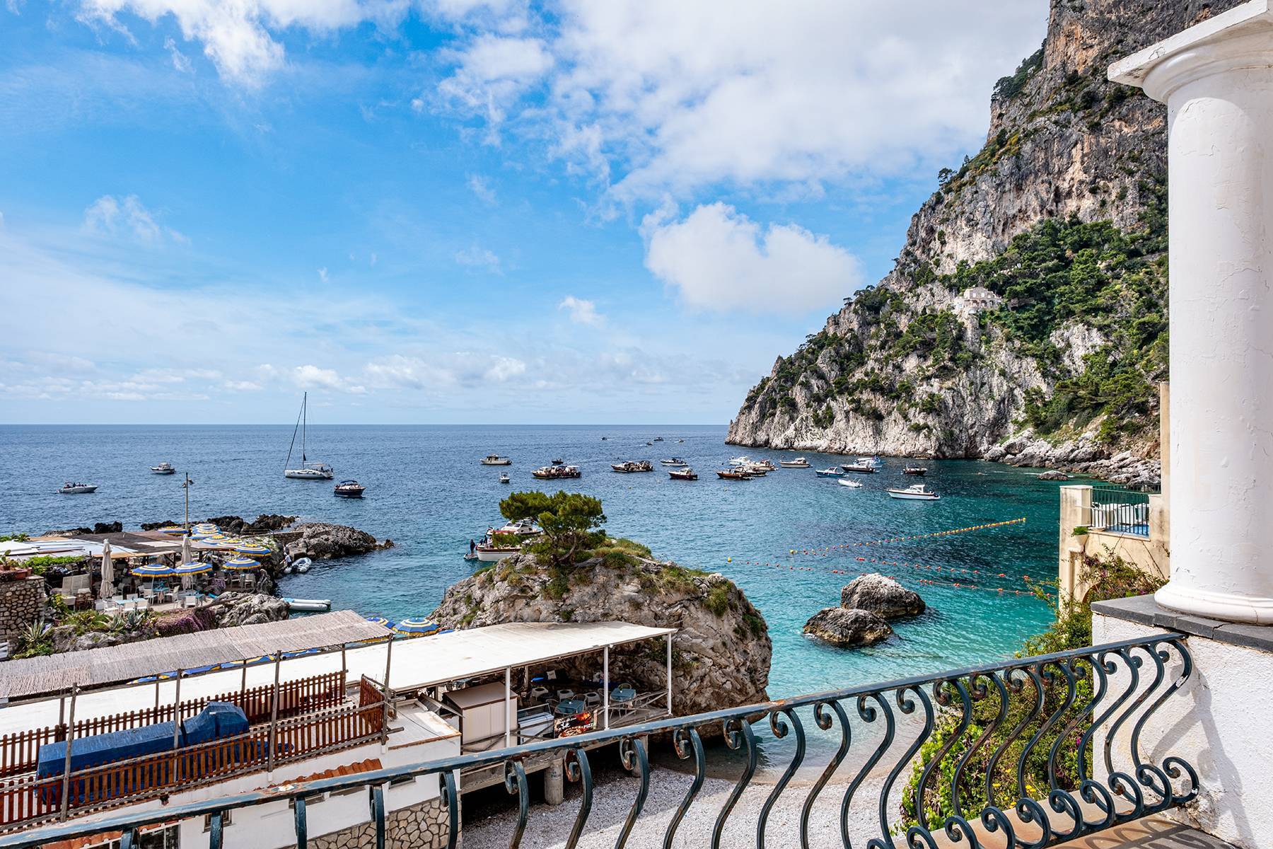 Pieds dans l'eau residence in Capri
