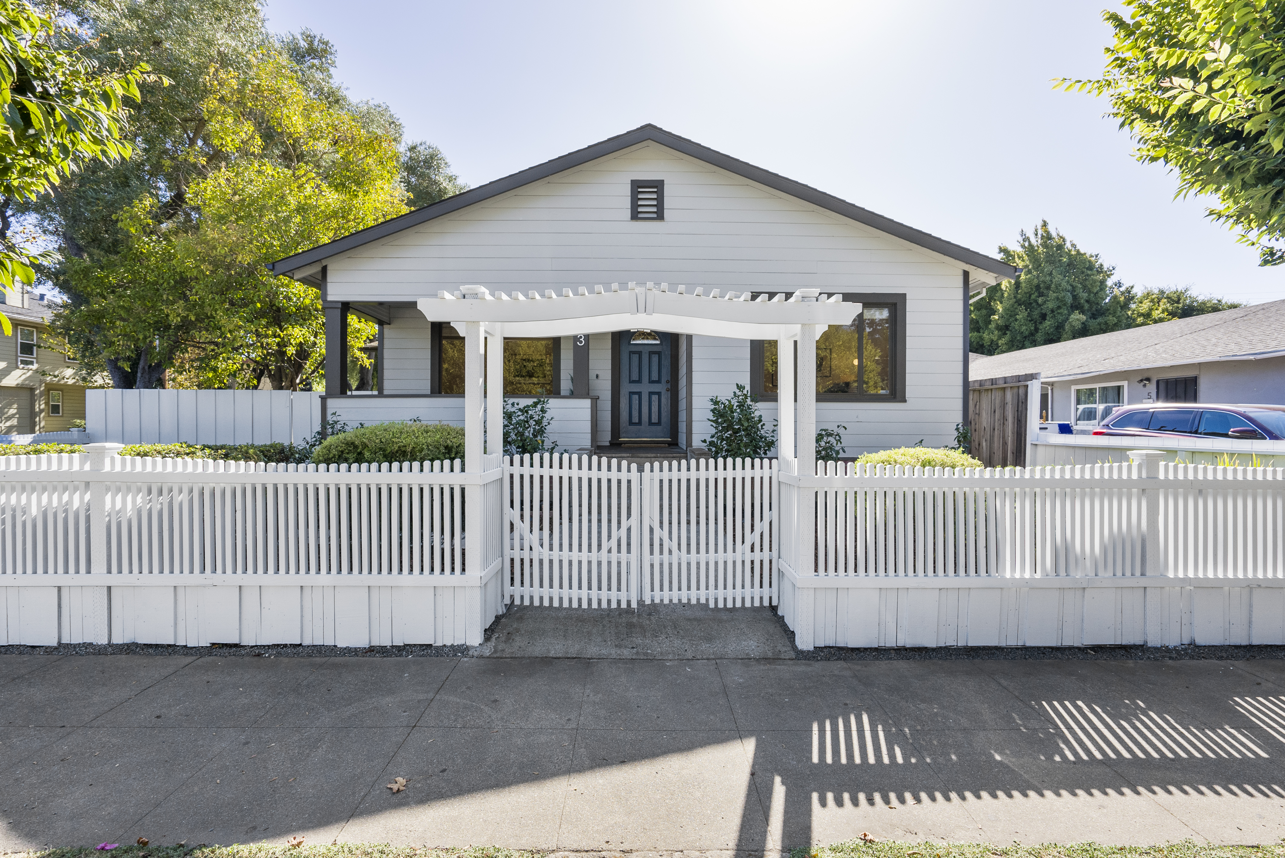 Beautifully Renovated Residence