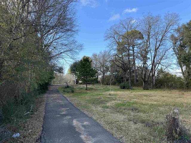 Us Highway 79 , DE Berry, TX 75639