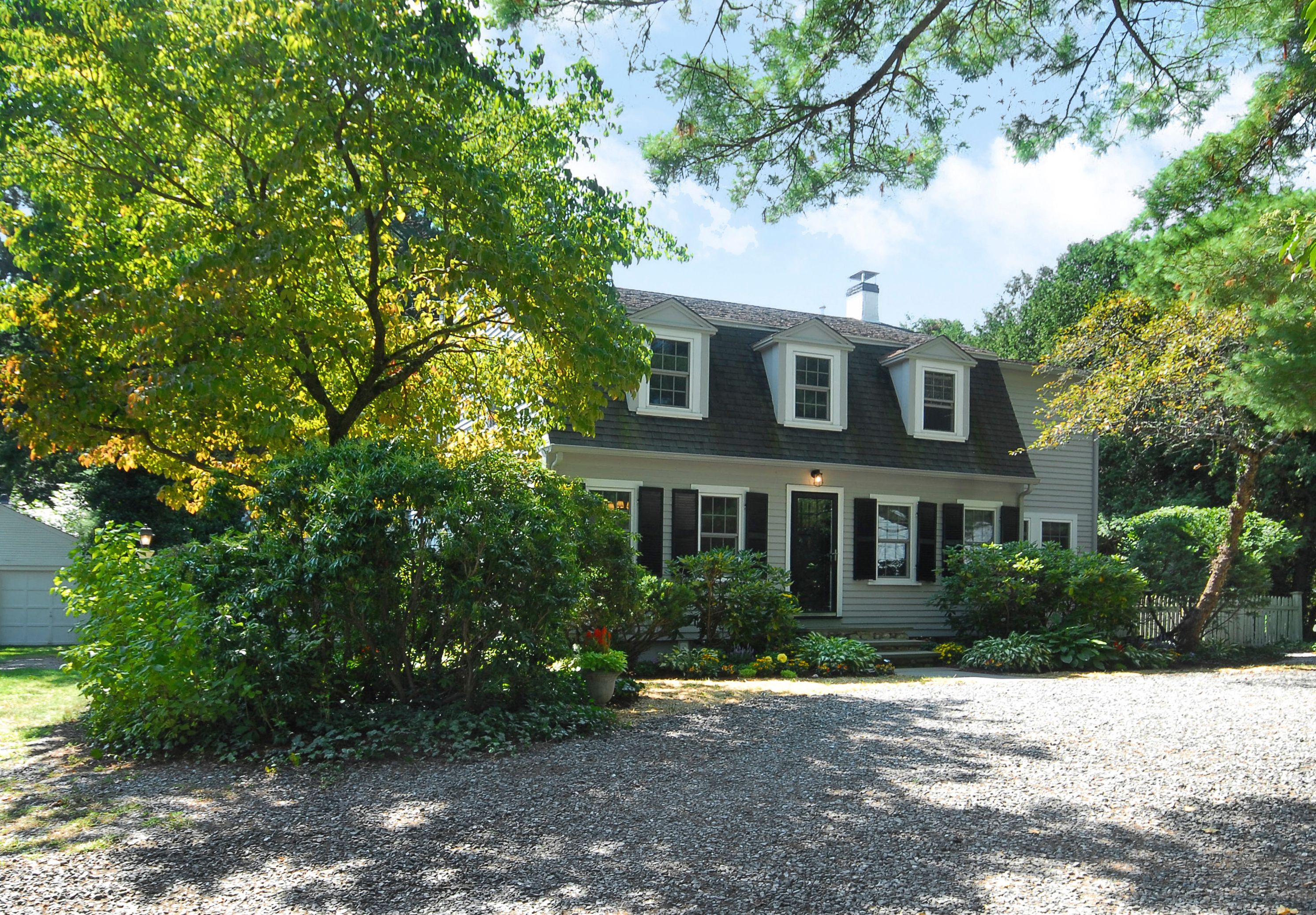 661 Main St,Concord, MA, 01742