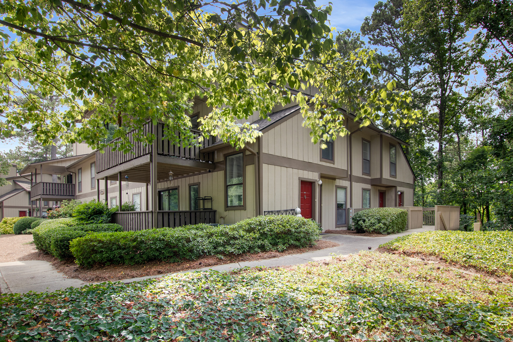 Charming Two Bedroom With Den in the Heart of Sandy Springs