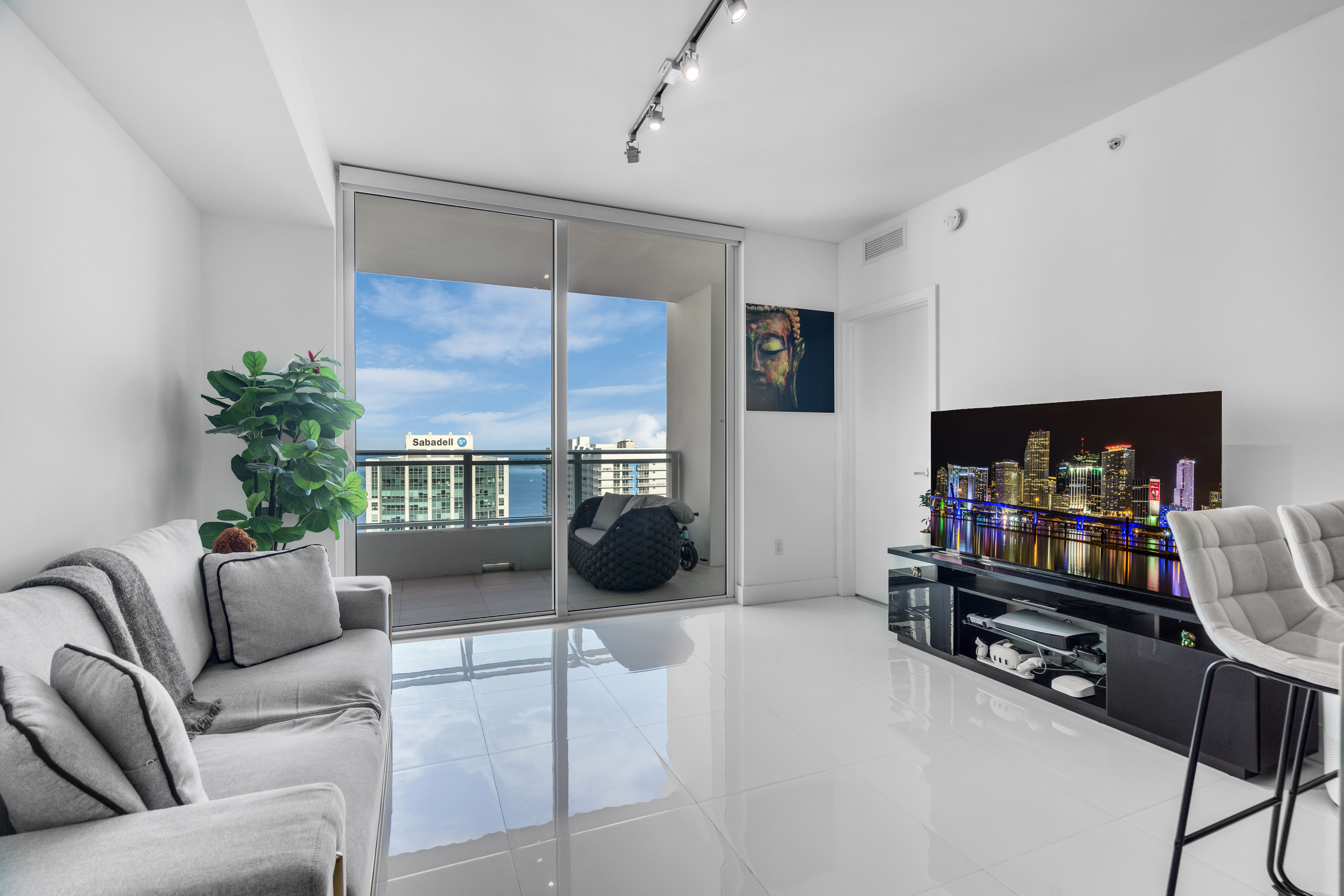 1080 Brickell Ave, #3904, Miami, FL