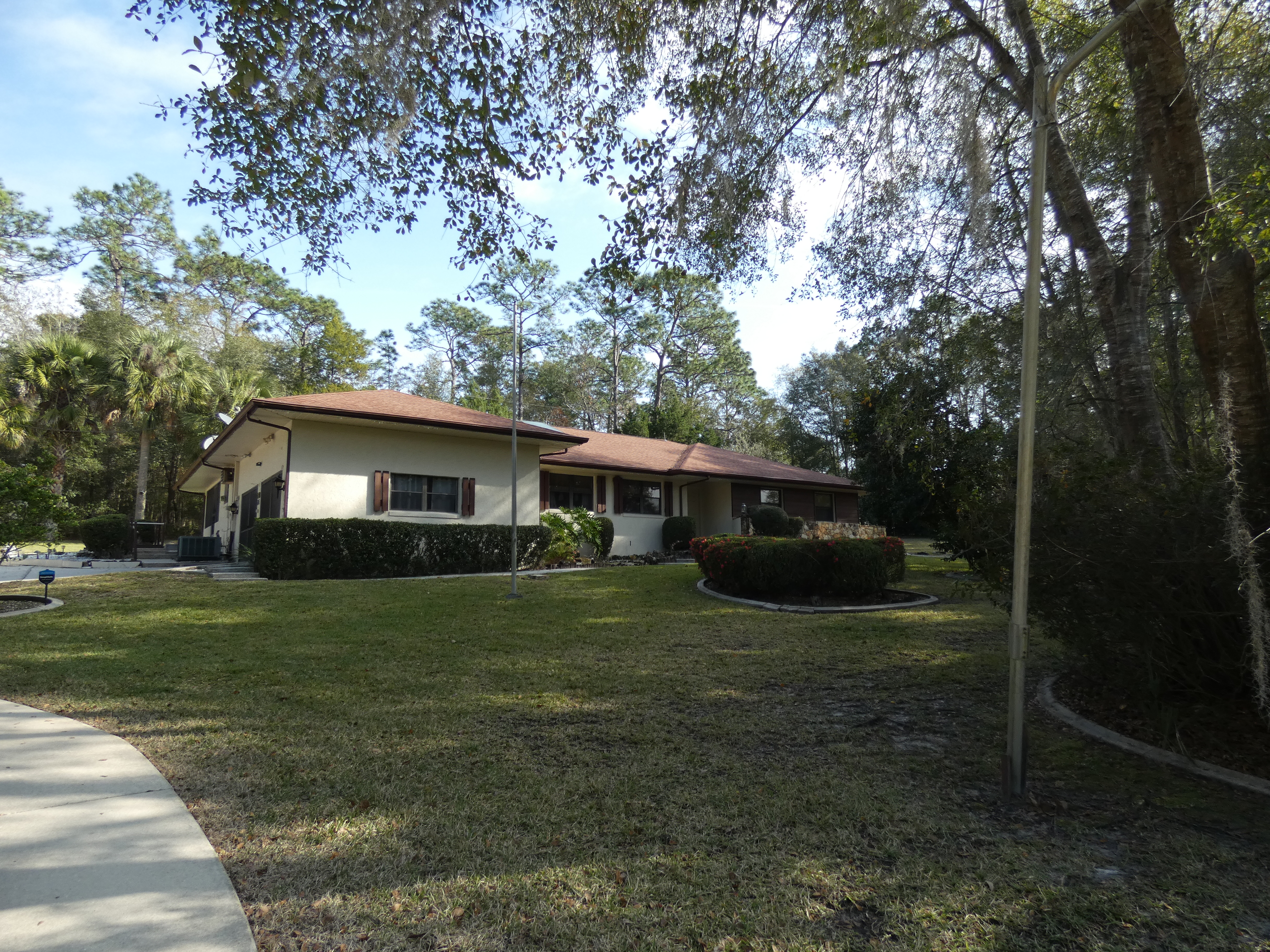 102nd Street Rd, Dunnellon, FL 34431
