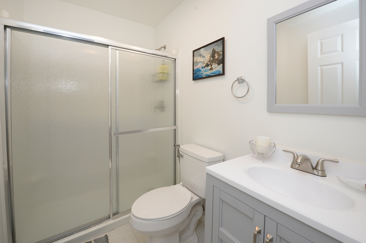 26 Steuben Ave, Westwood, NJ 07675