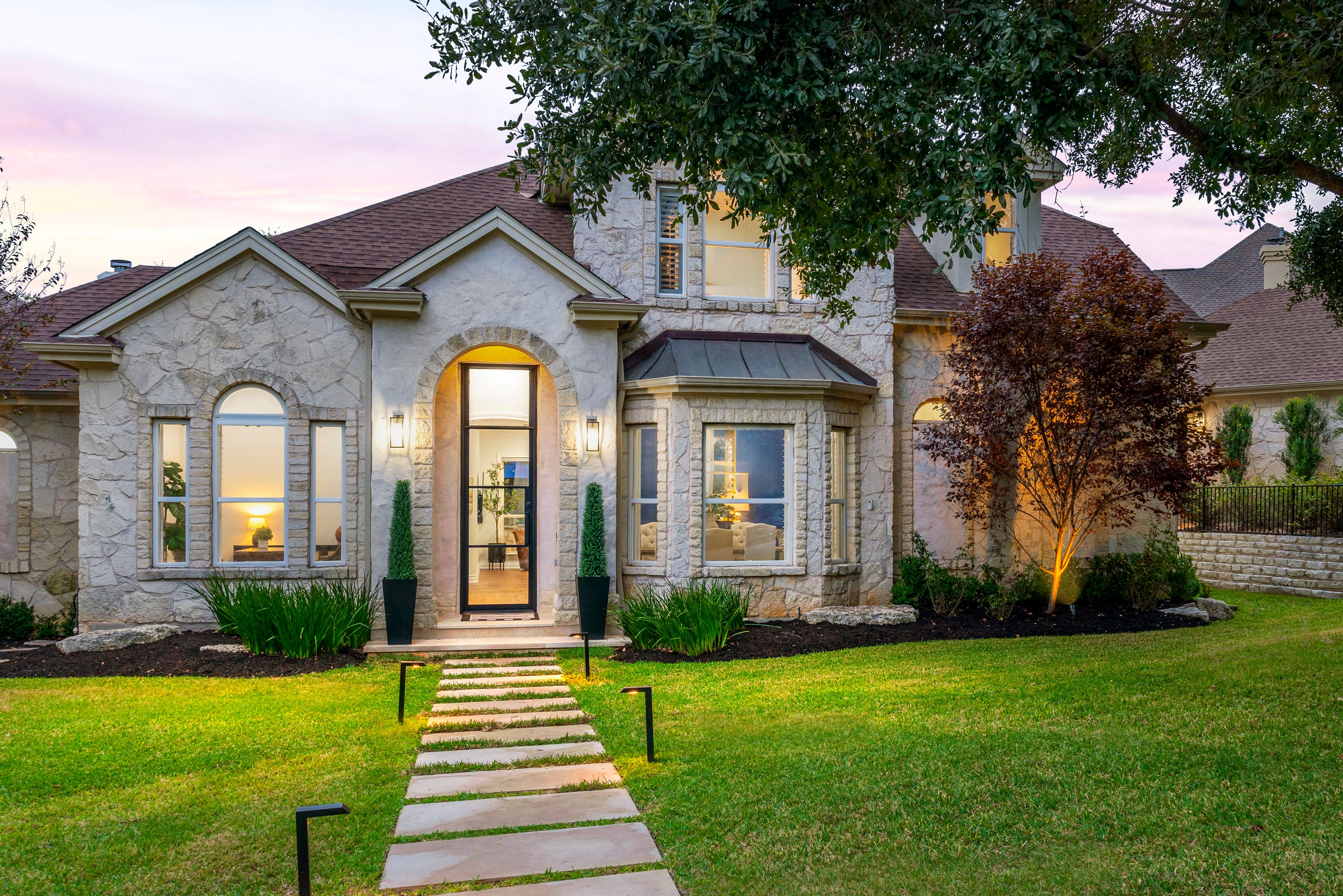 Beautiful Home in Davenport West