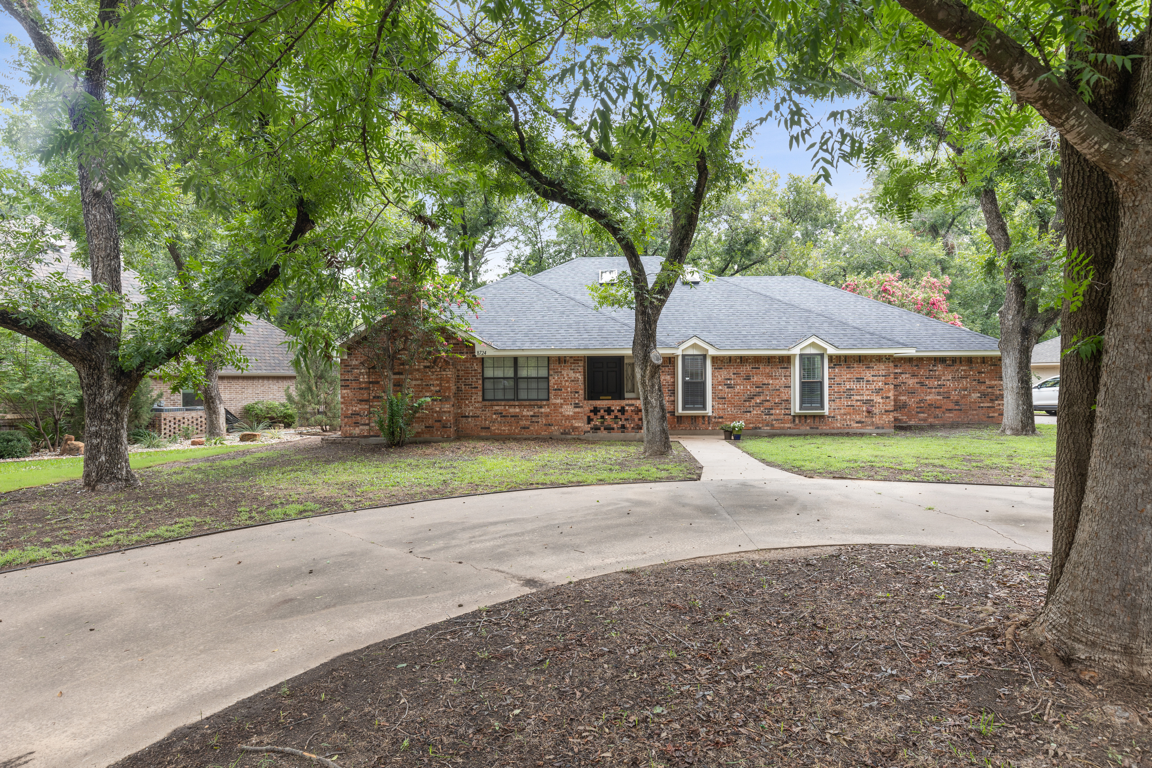 8724 Monticello Circle,Granbury, TX, 76049