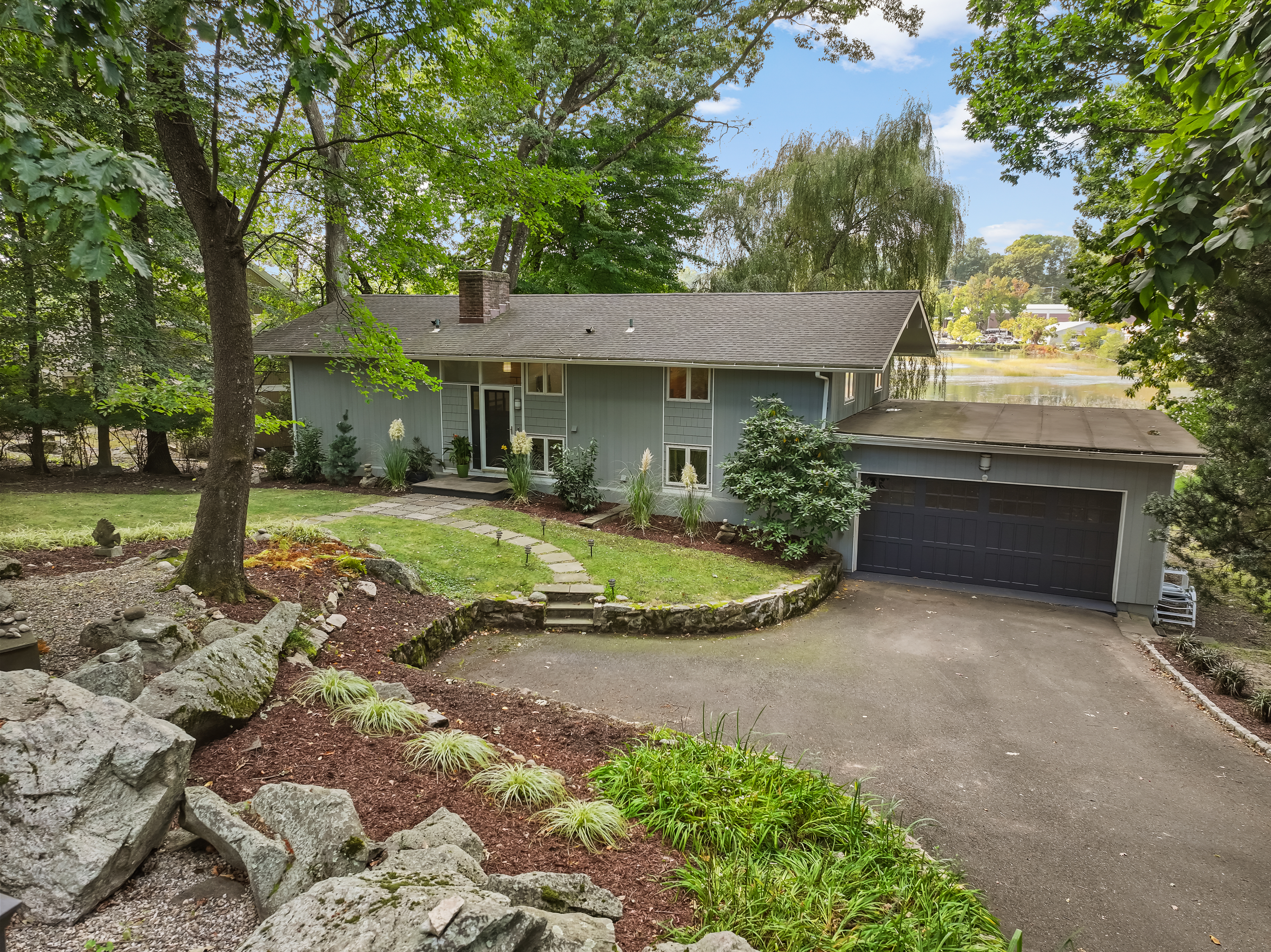 24 Splitrock Road