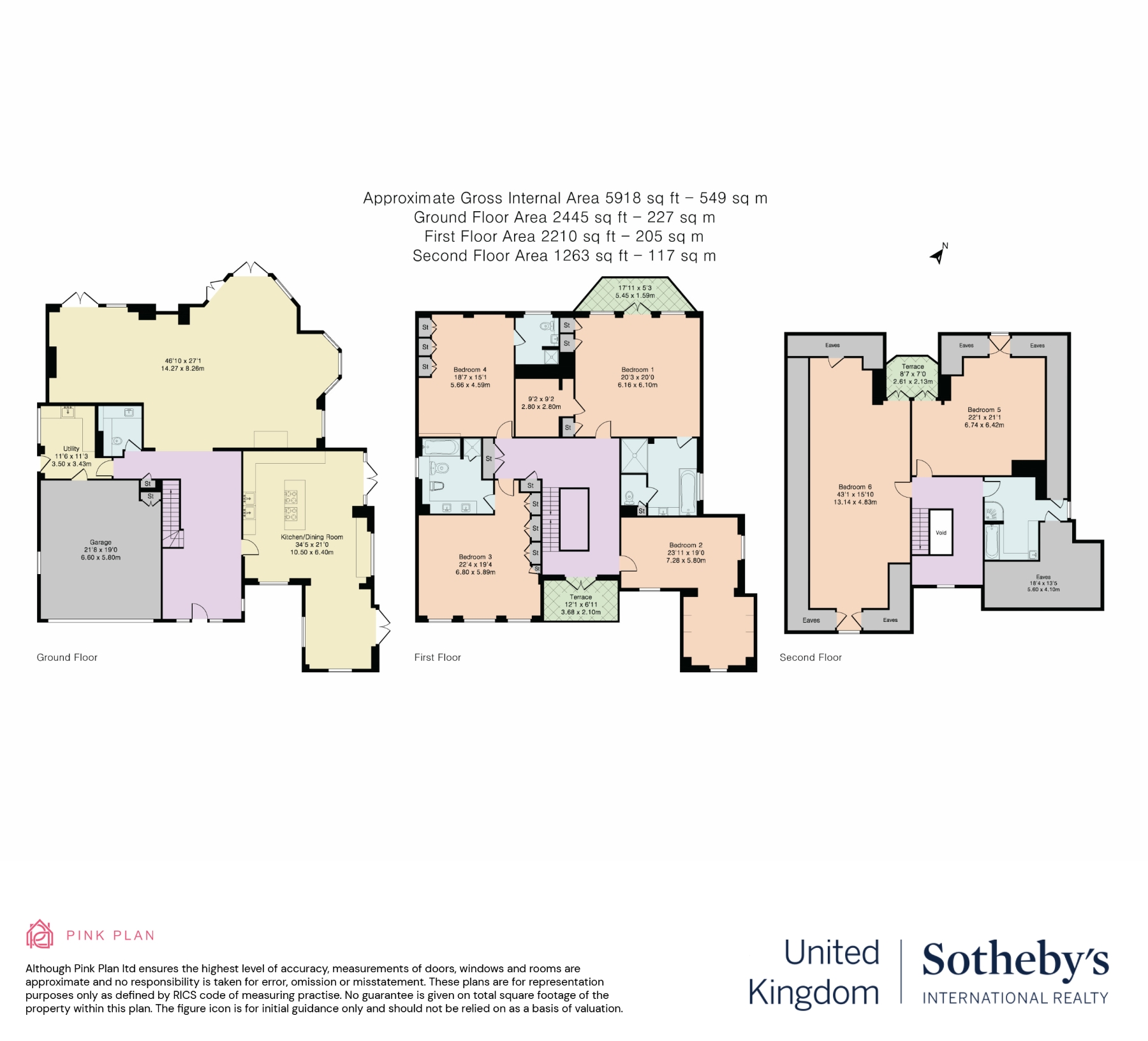 Low-built house with private garden, double garage and gated off-street parking