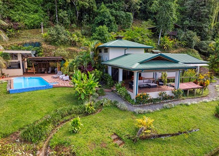 B and B Opportunity with incredible views in Bejuco, Uvita