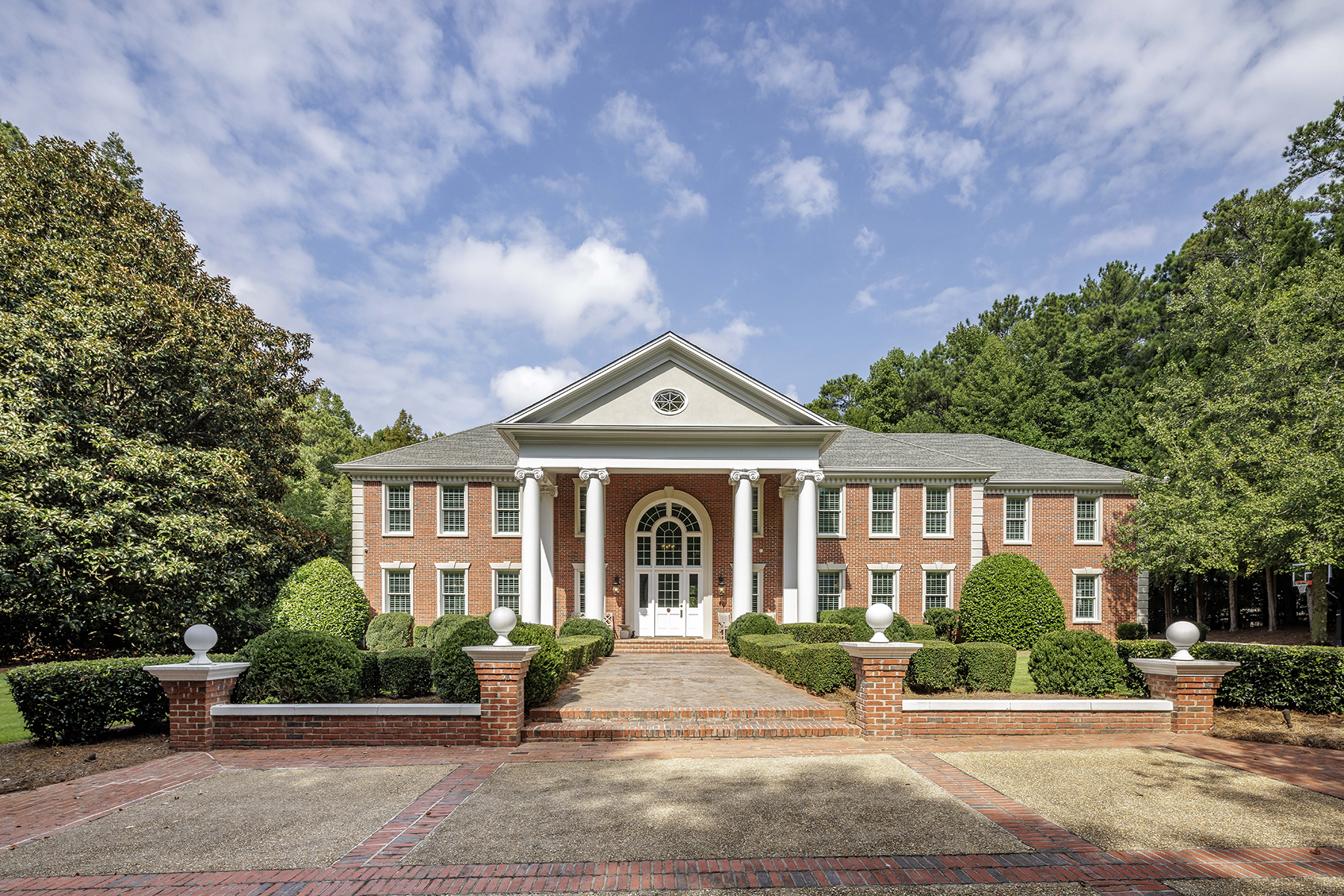 Exquisitely Renovated Estate on 5+/- Stunning Acres