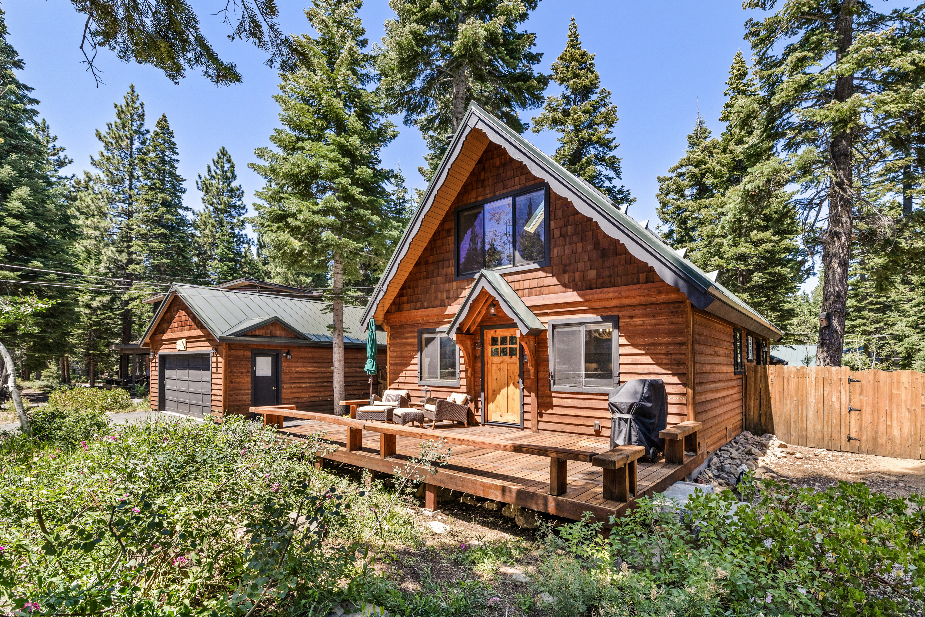 Lake Tahoe Luxury Cabin in Carnelian Bay