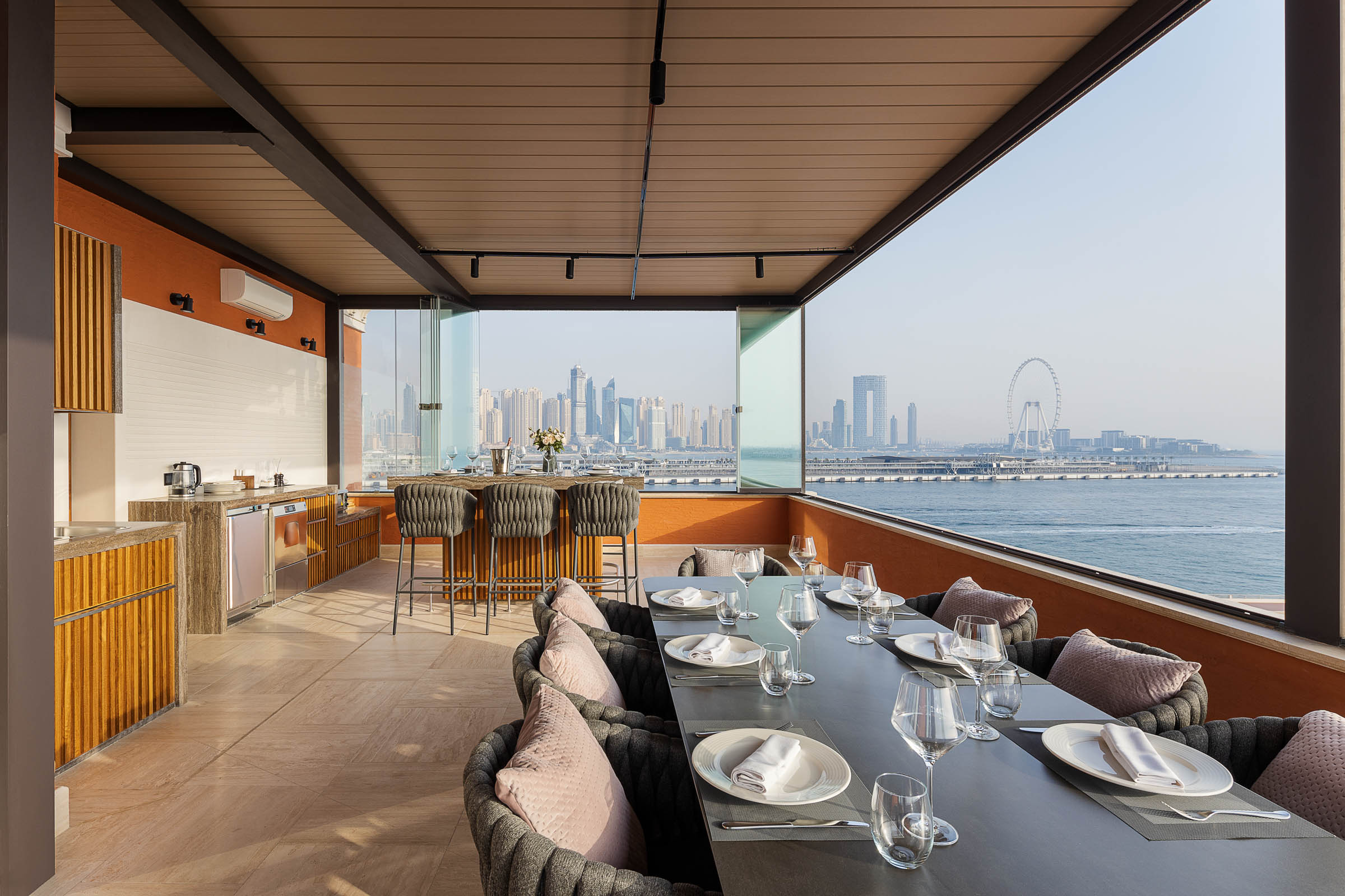 Incredible Waterfront Penthouse on Palm Jumeirah