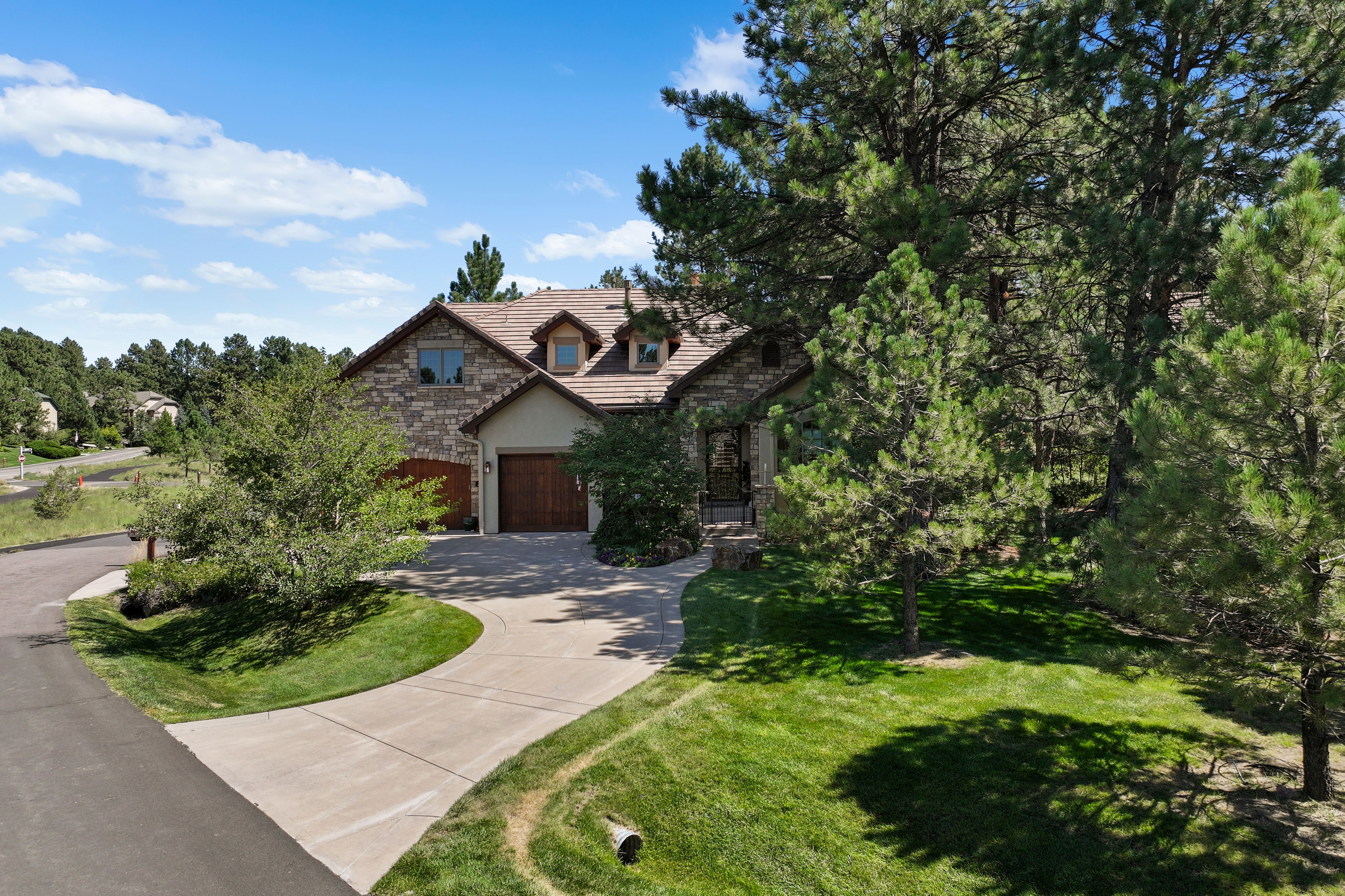 Stunning remodel in the highly sought-after Red Pass enclave of Village Lake