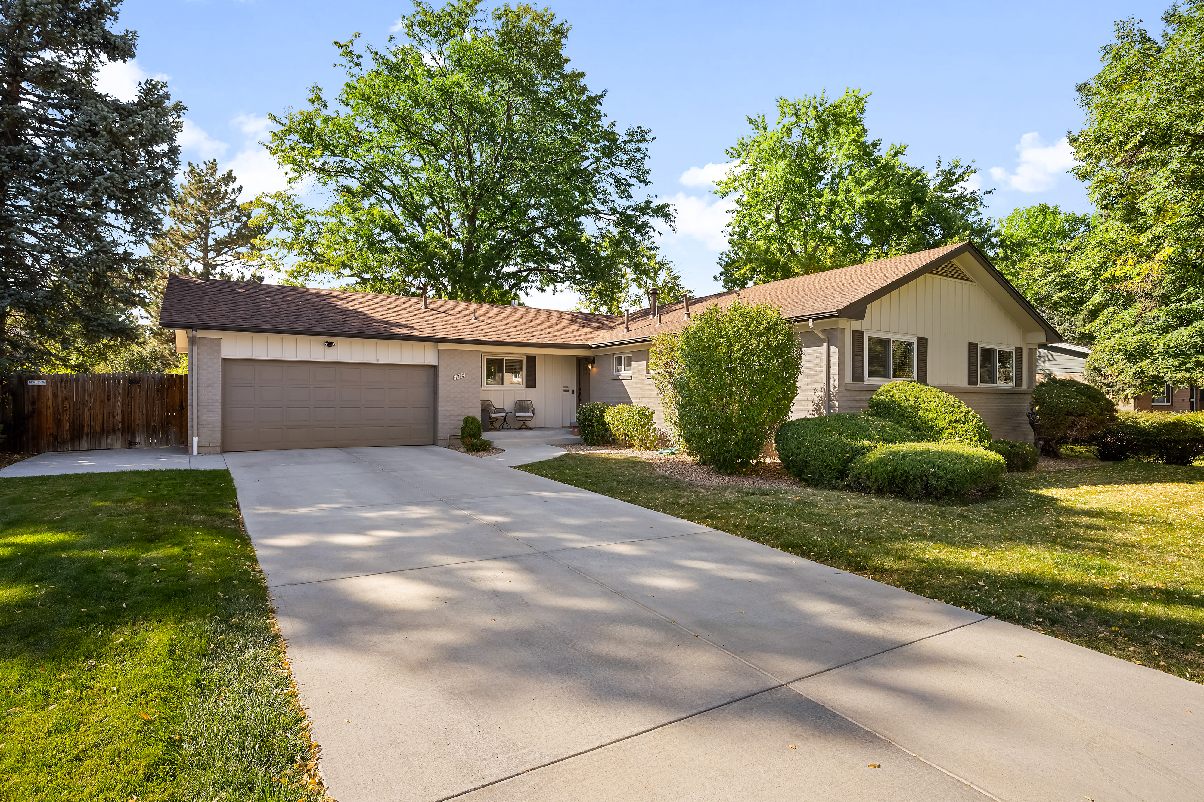 Wonderful brick ranch in the desirable Southmoor neighborhood