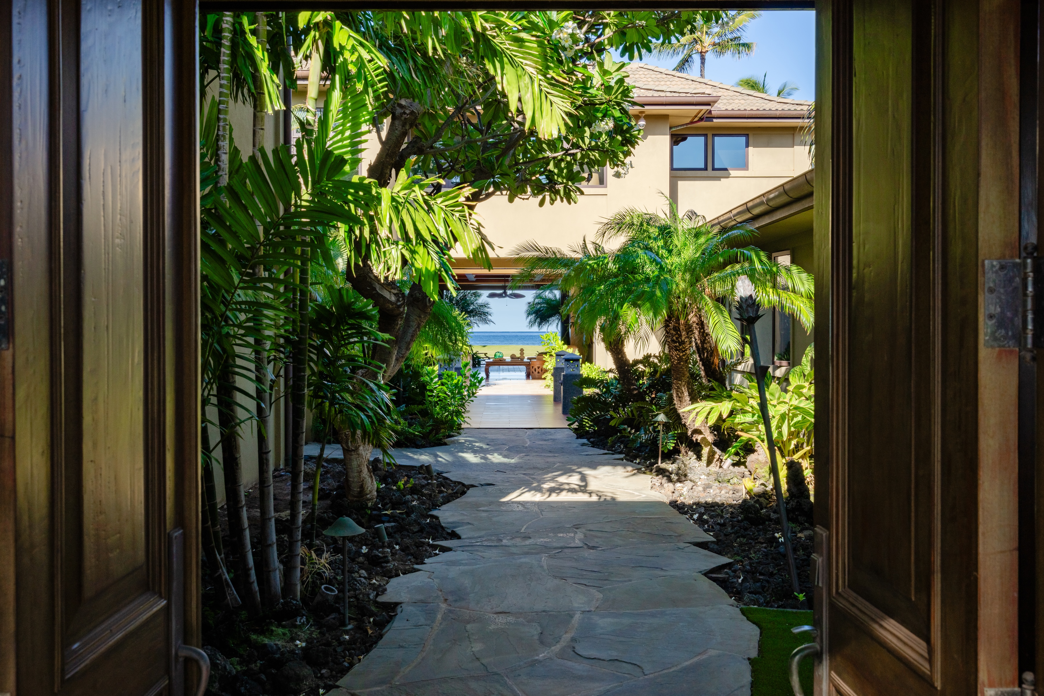 Beach front luxury home in South Maui Hawaii