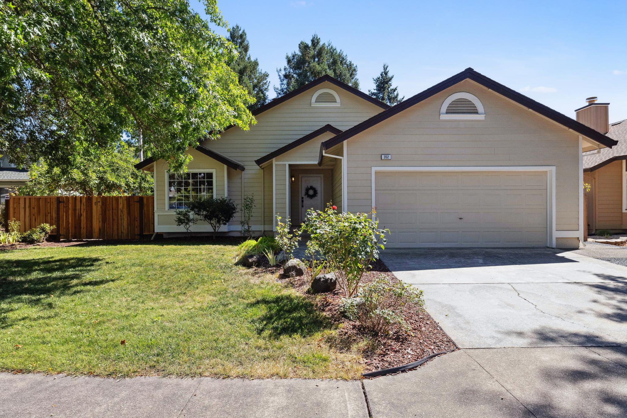 352 Biggs Court, Windsor, CA 95492