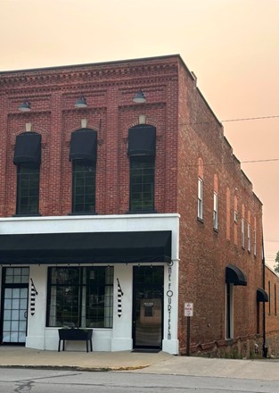 2662 Sq ft Commercial Rental Downtown Lagrange across from Courthouse