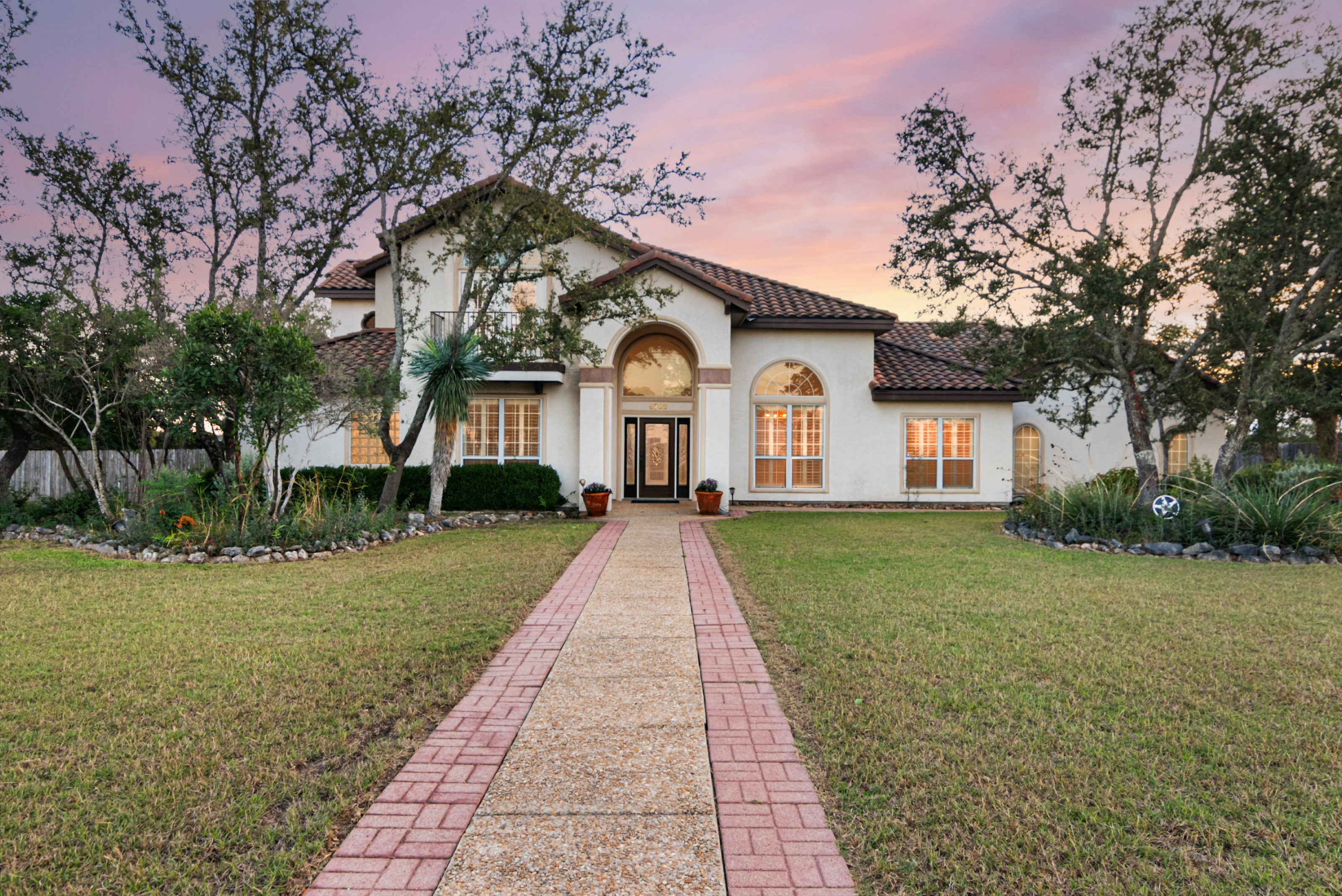 Lovely Estate with Incredible Views