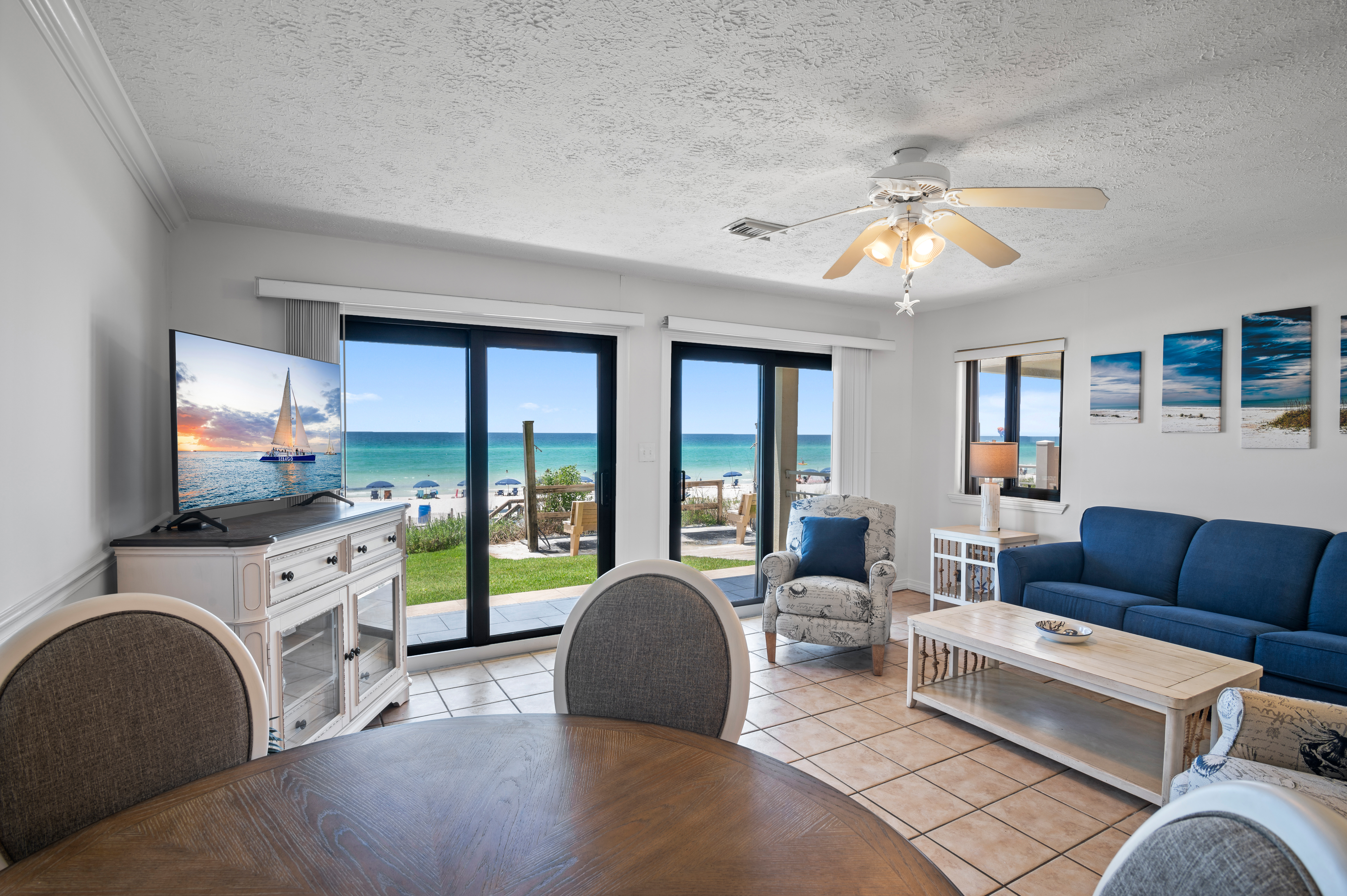 Ground Level, Gulf Front Condo Near Destin Shopping And Restaurants