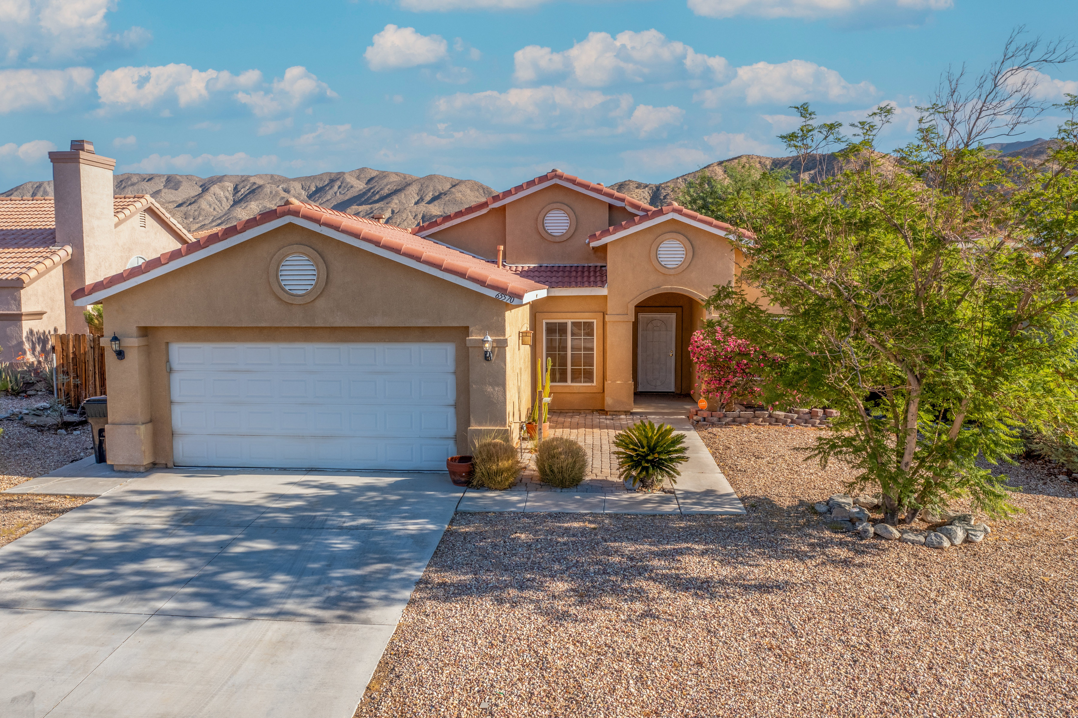 Beautifully Updated 4-Bed, 2-Bath Home in Rancho Del Oro, Desert Hot Springs