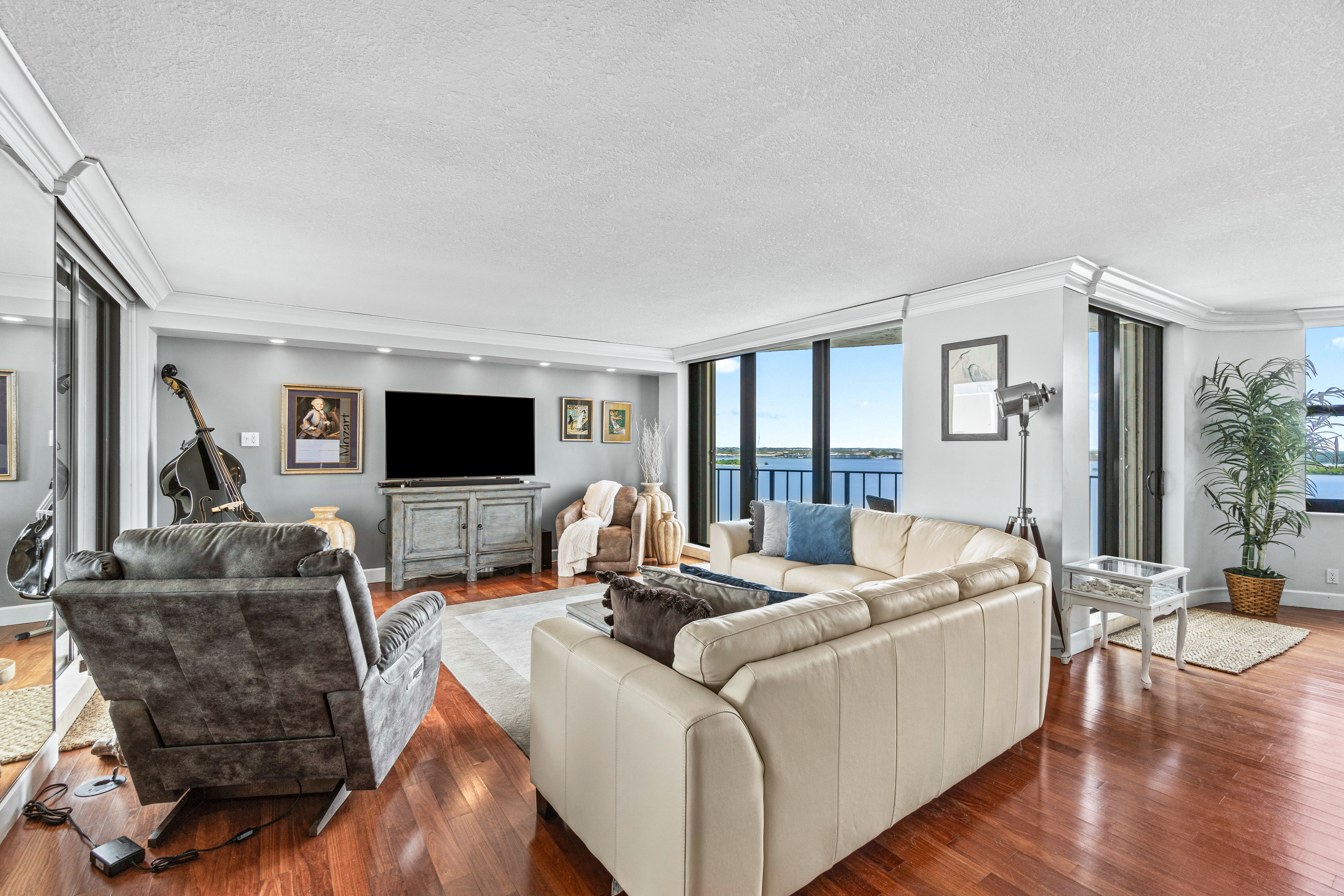 5420 N Ocean Dr, #1106, Singer Island, FL