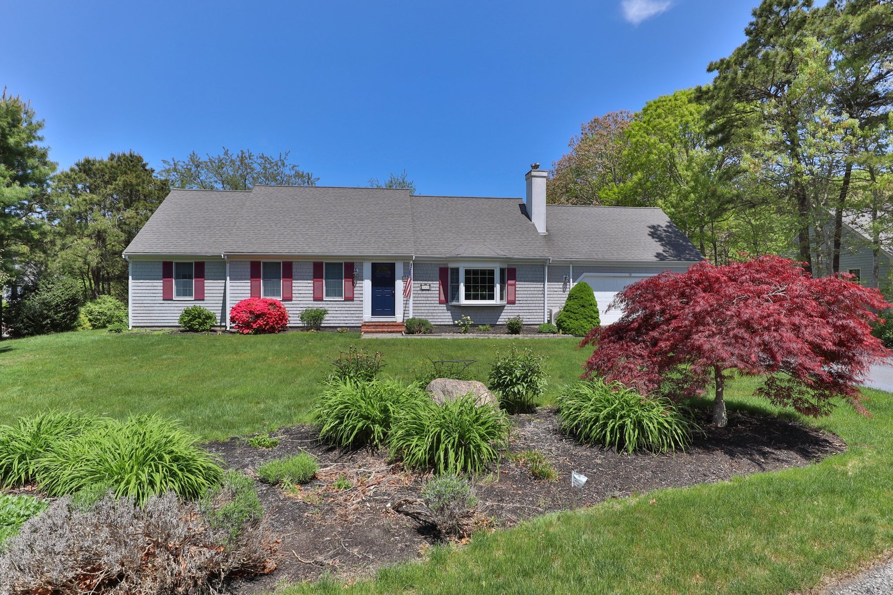 Lovely 3 bedroom ranch- style