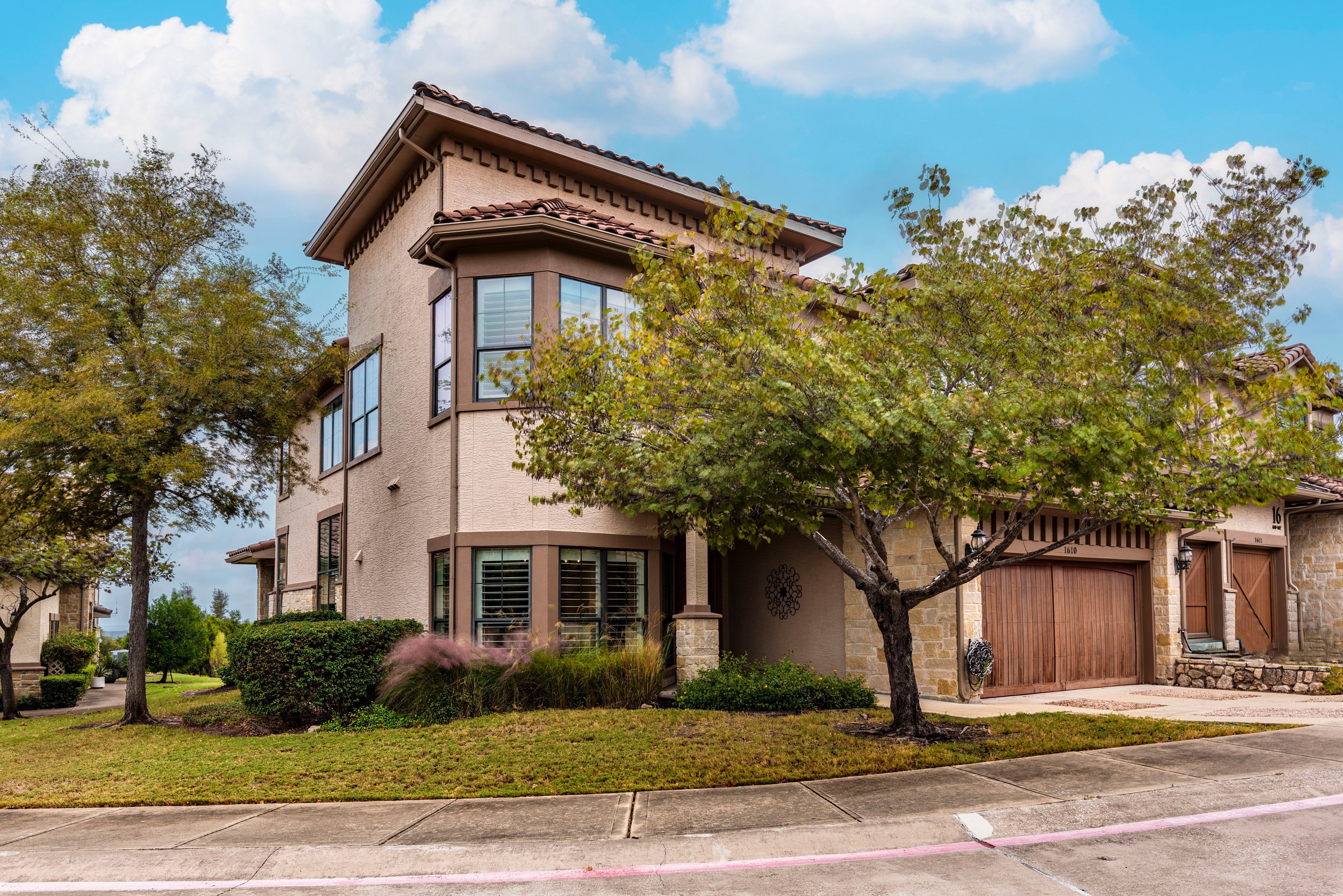 Gorgeous Lock & Leave Condo in SW Austin