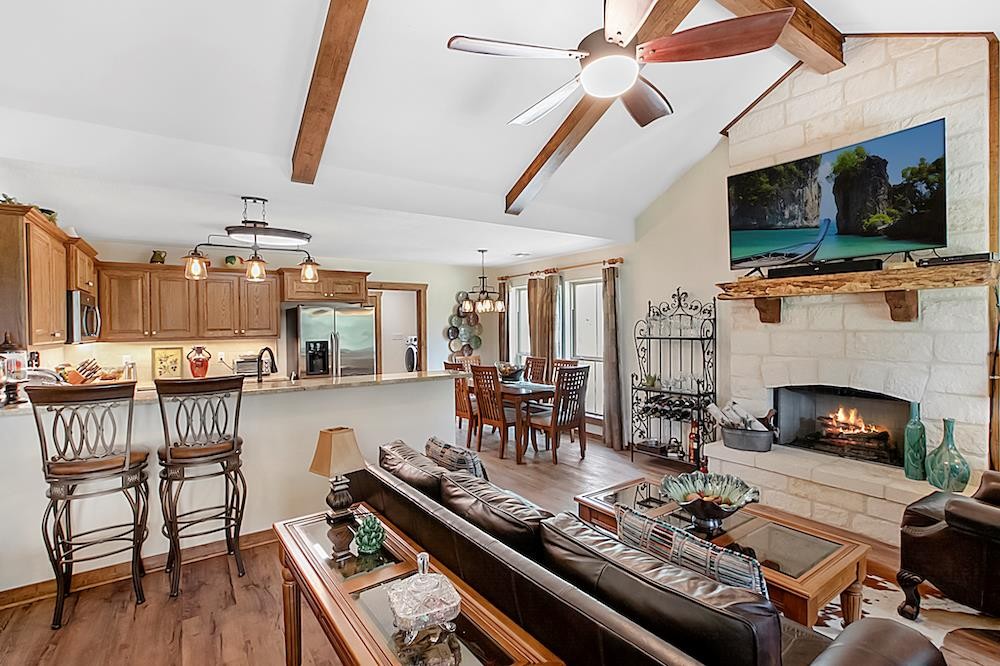 Century 21 Fredericksburg, TX