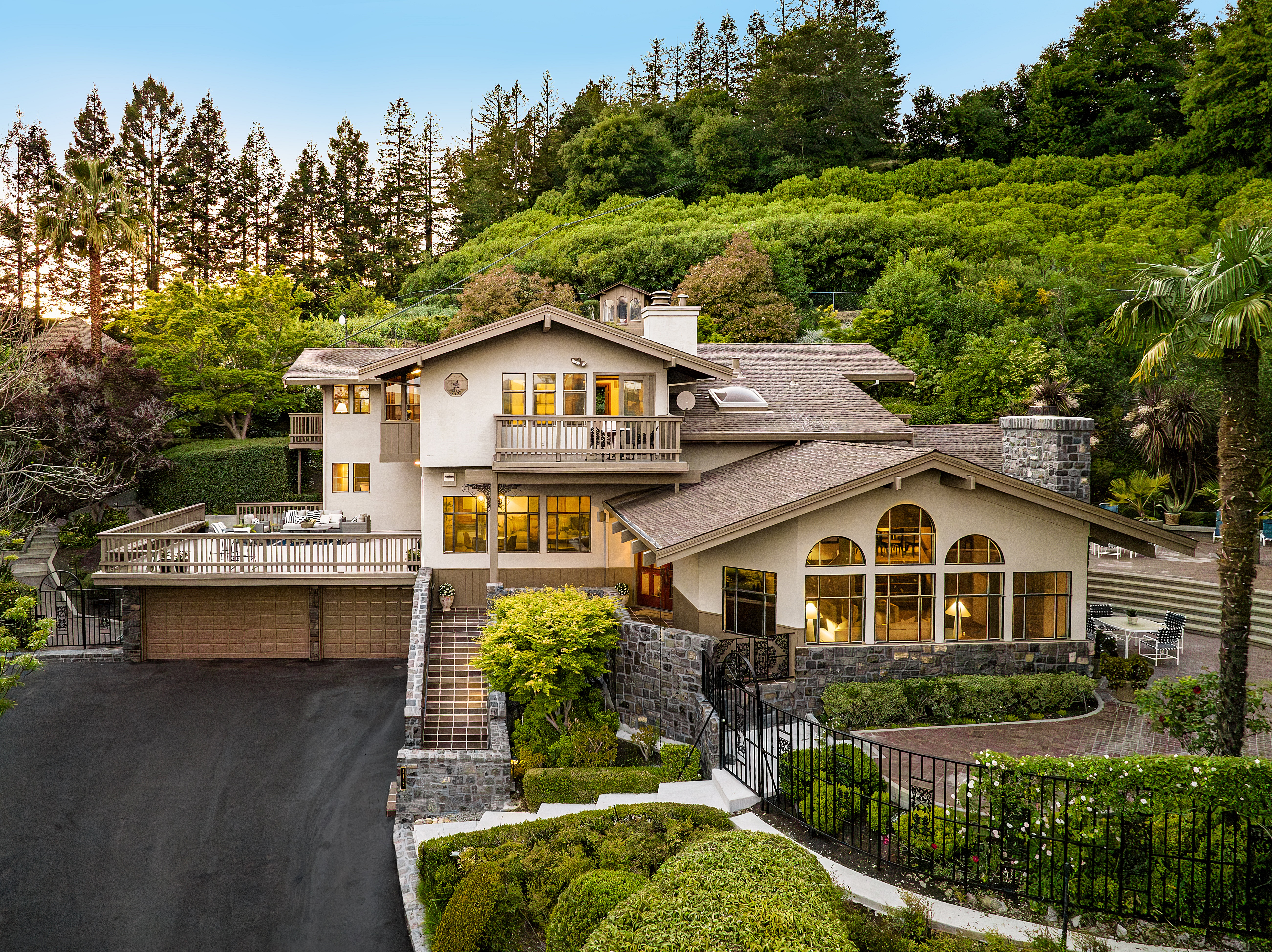 A Country Estate with Vineyard