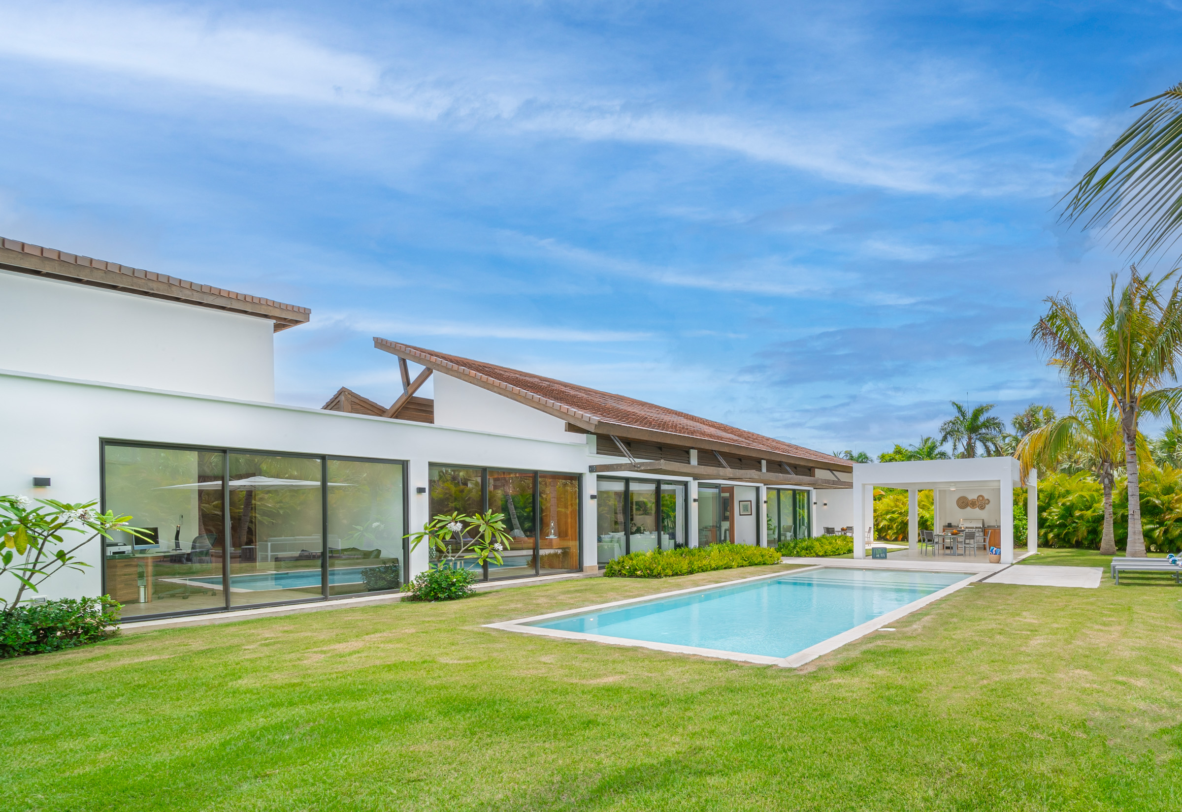 El Batey # 15: Brand New, East-Facing, One-Level Villa in El Batey