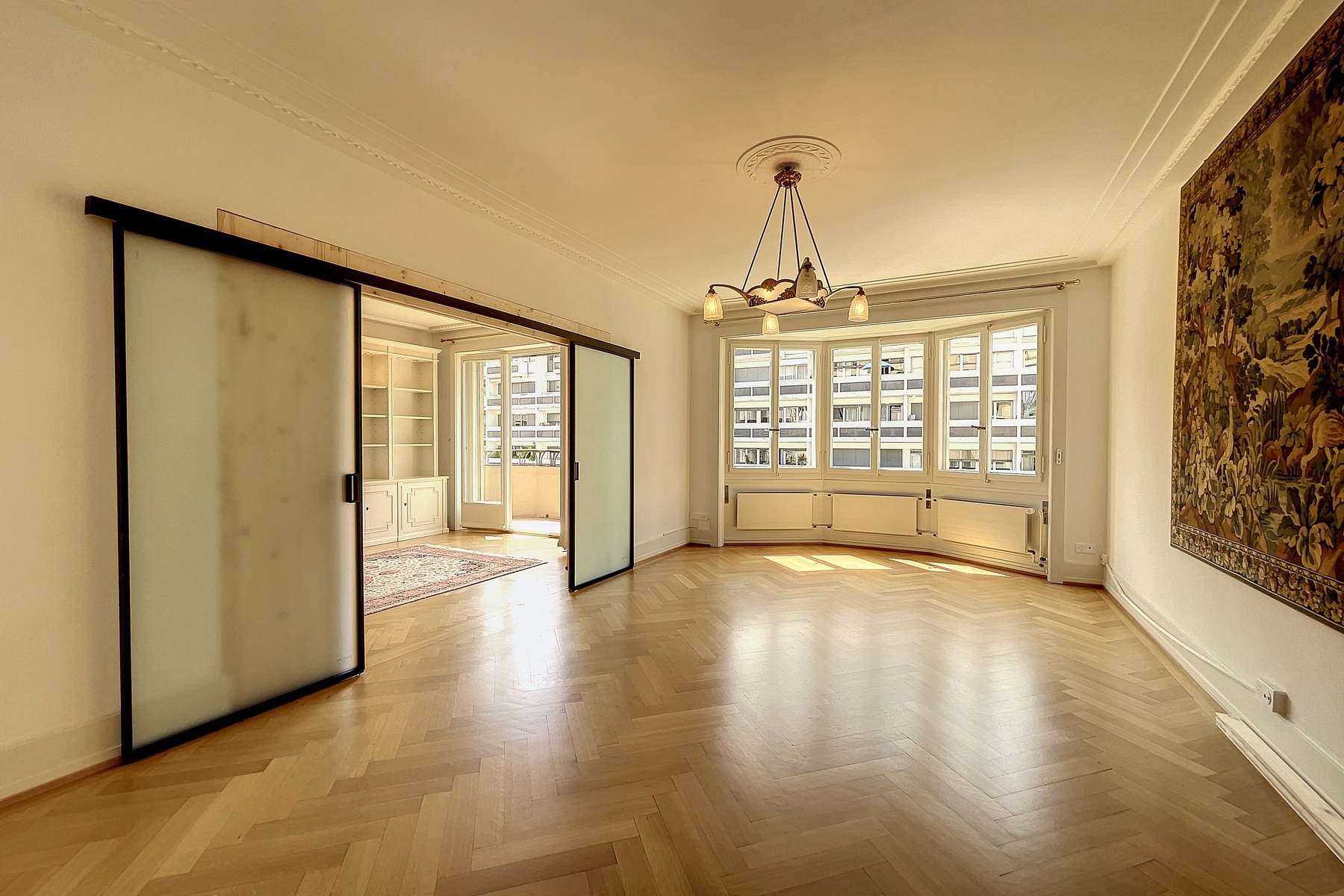 Splendid Haussmann-style apartment of approx. 200 m2 (2,153 sq ft)