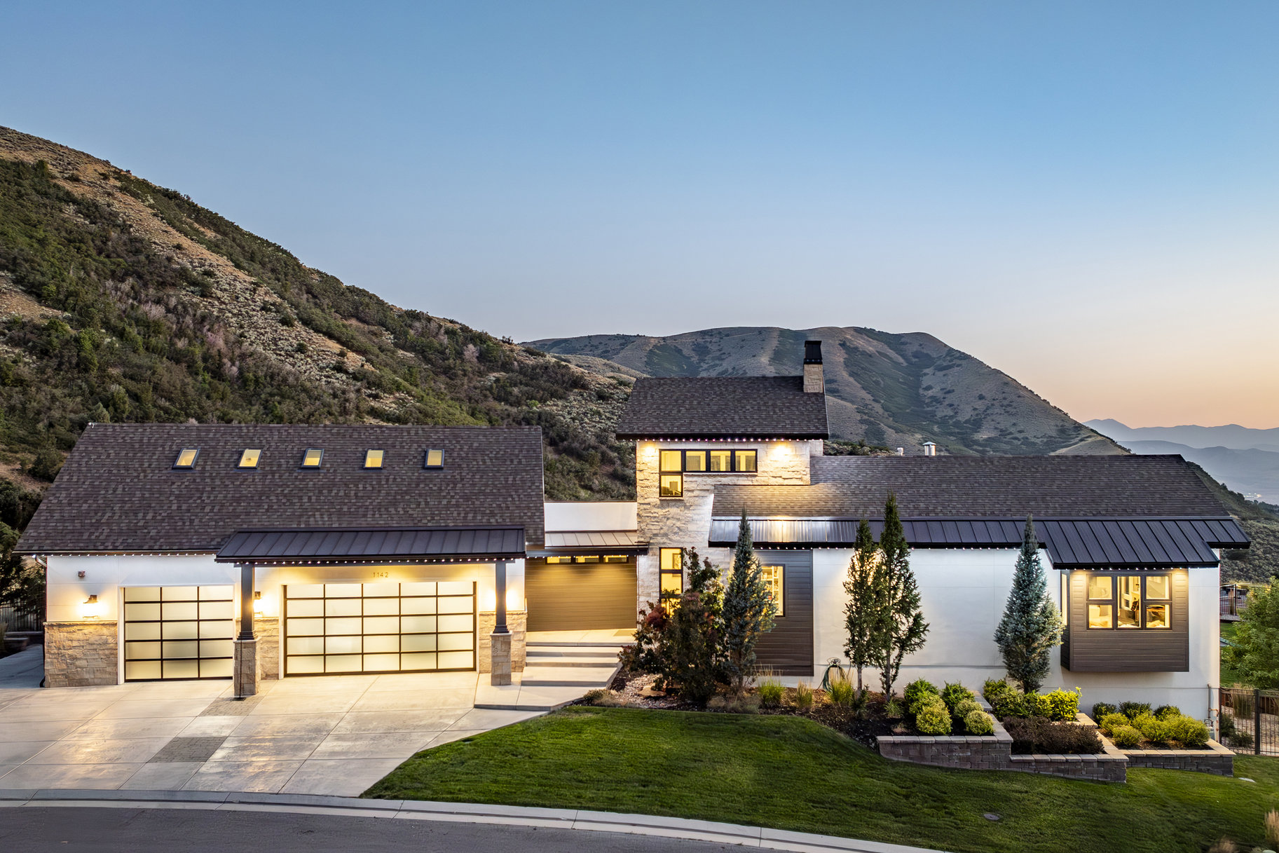 Exquisite Mountain Contemporary Estate At The Heart of Silicon Slopes