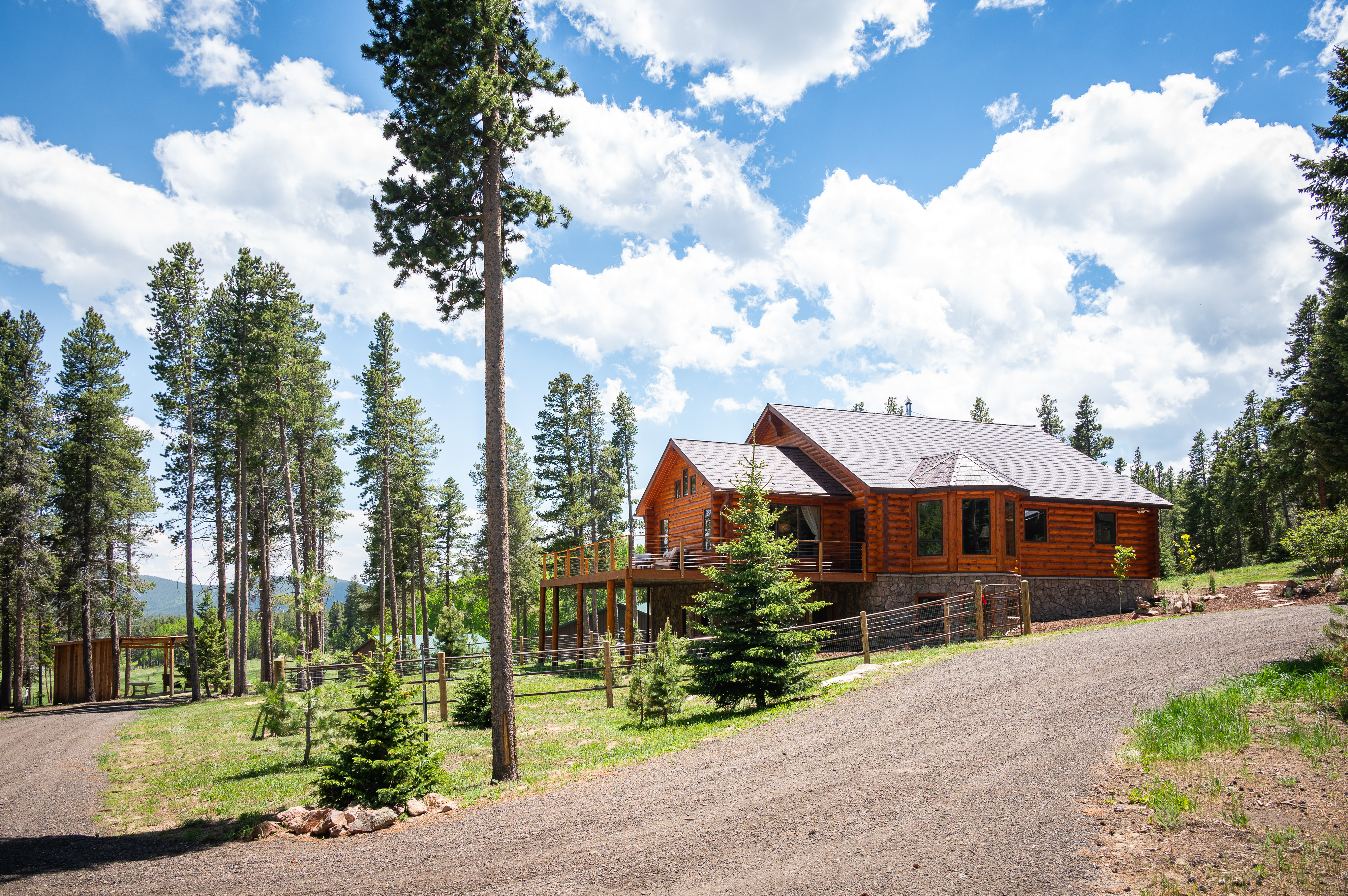 Your Ideal Horse Property Awaits in the Rocky Mountain Foothills