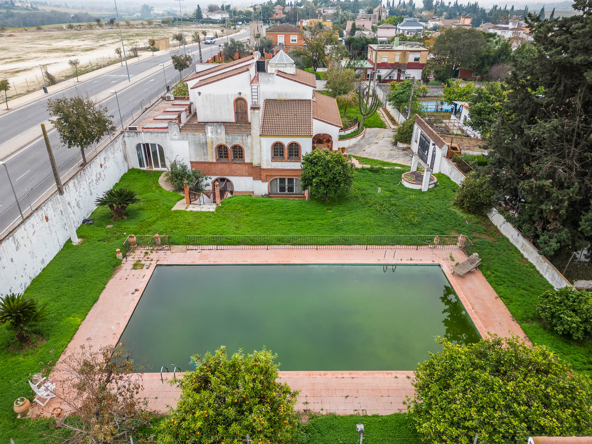 Detached house in the El Almendral Residential Area