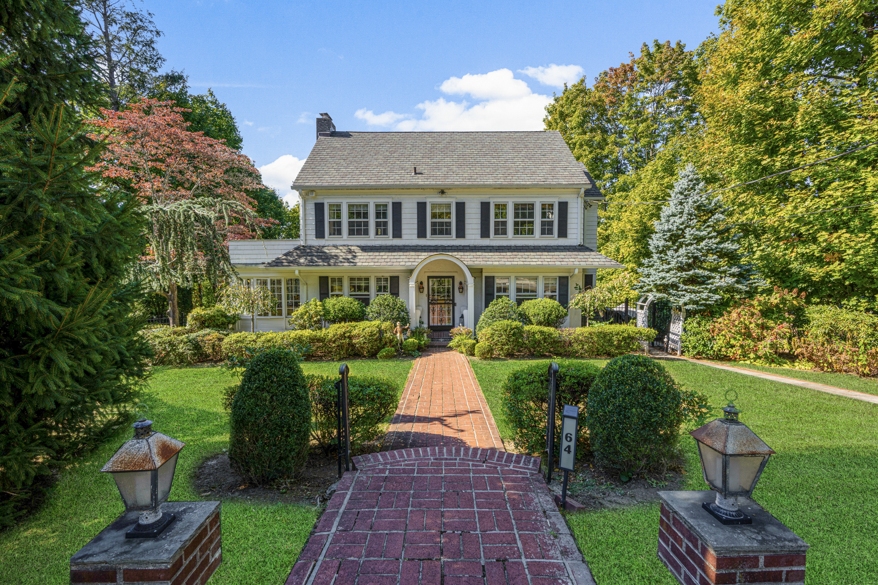 Charming Paine Heights Colonial