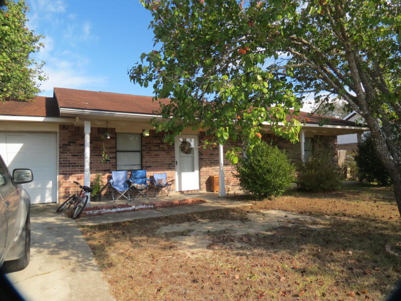 Clarence Ave, New Llano, LA 71461