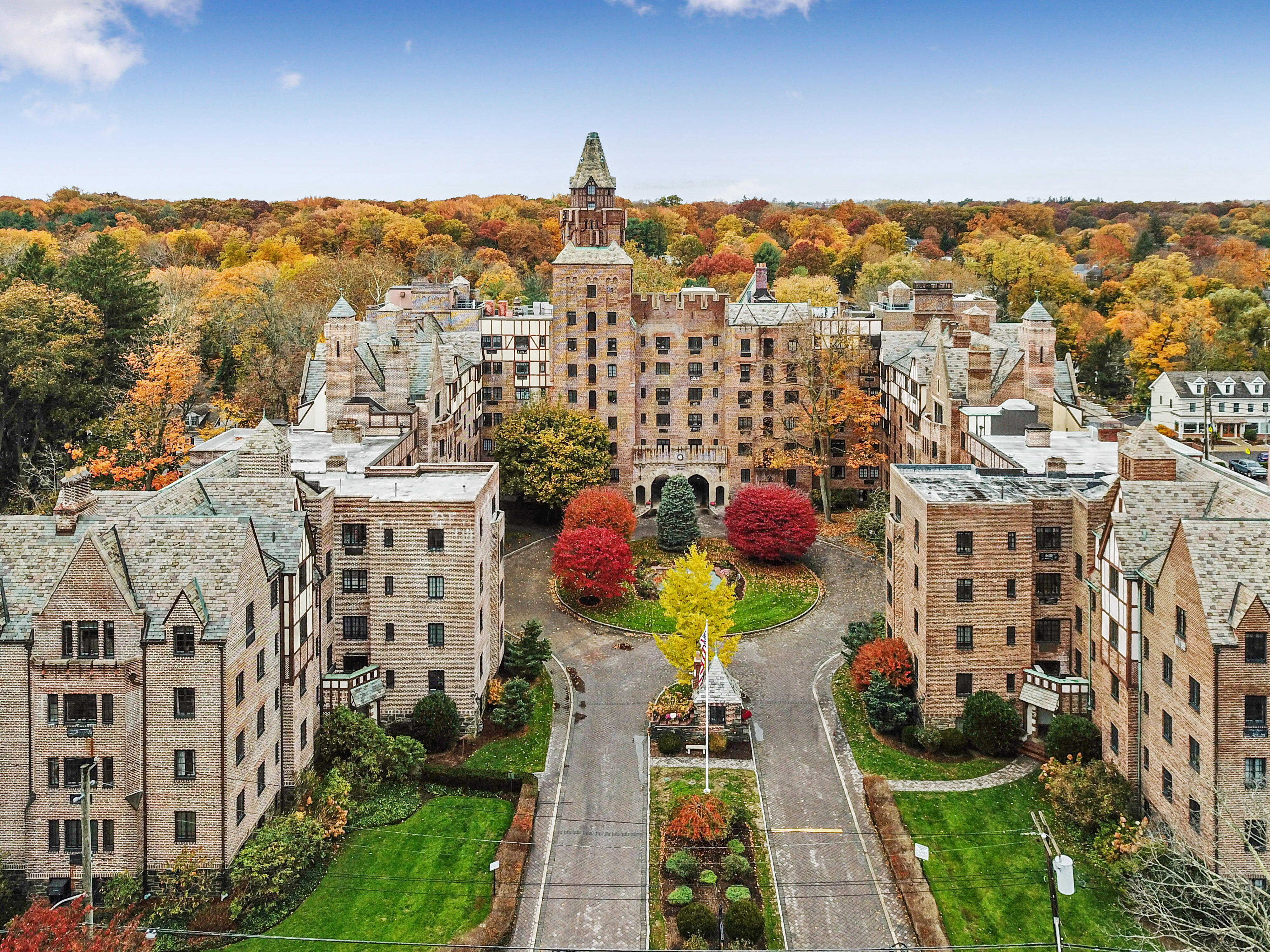 Exceptional Blind Brook Lodge Co-op