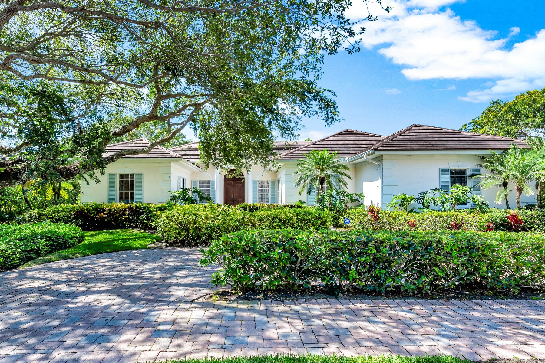 3 W Sea Colony Drive, Vero Beach, FL